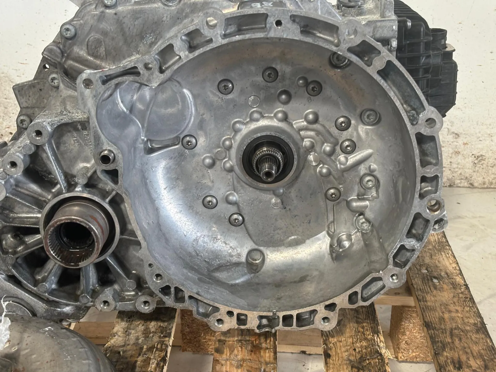 CAMBIO AUTOMATICO CON CONVERTITORE DI COPPIA con codice 68445488AB da JEEP Wrangler Serie IV con codice motore 50057185/50057185 Hybrid 2000 (17>)
