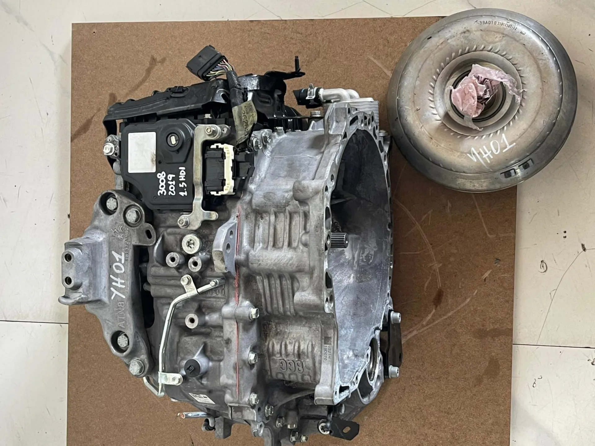 CAMBIO AUTOMATICO CON CONVERTITORE DI COPPIA con codice 217M18062 da PEUGEOT 3008 Serie con codice motore YH01 Diesel 1500 (16>23)
