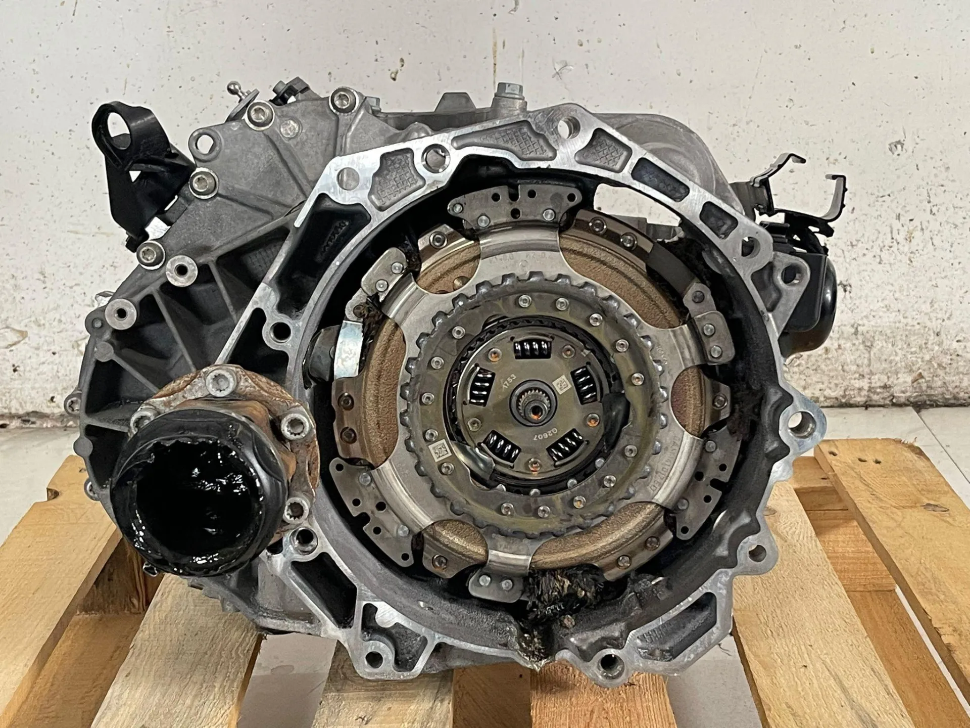 CAMBIO AUTOMATICO CON CONVERTITORE DI COPPIA con codice 0CG301103 E da VOLKSWAGEN T-Roc Serie Benzina 1000 (17>)