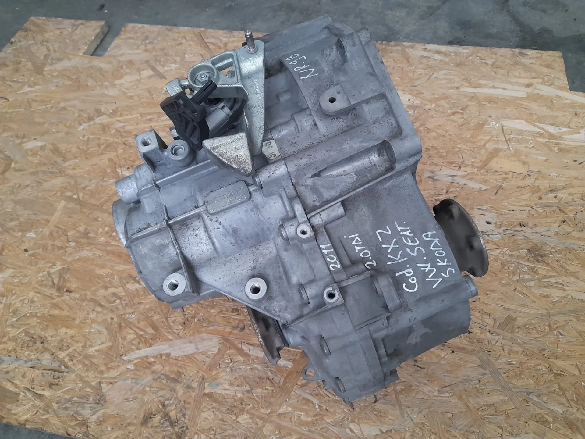 Cambio manuale Audi A3 Skoda Superb 2.0 Diesel KXZ CODICE RICAMBIO : KXZ