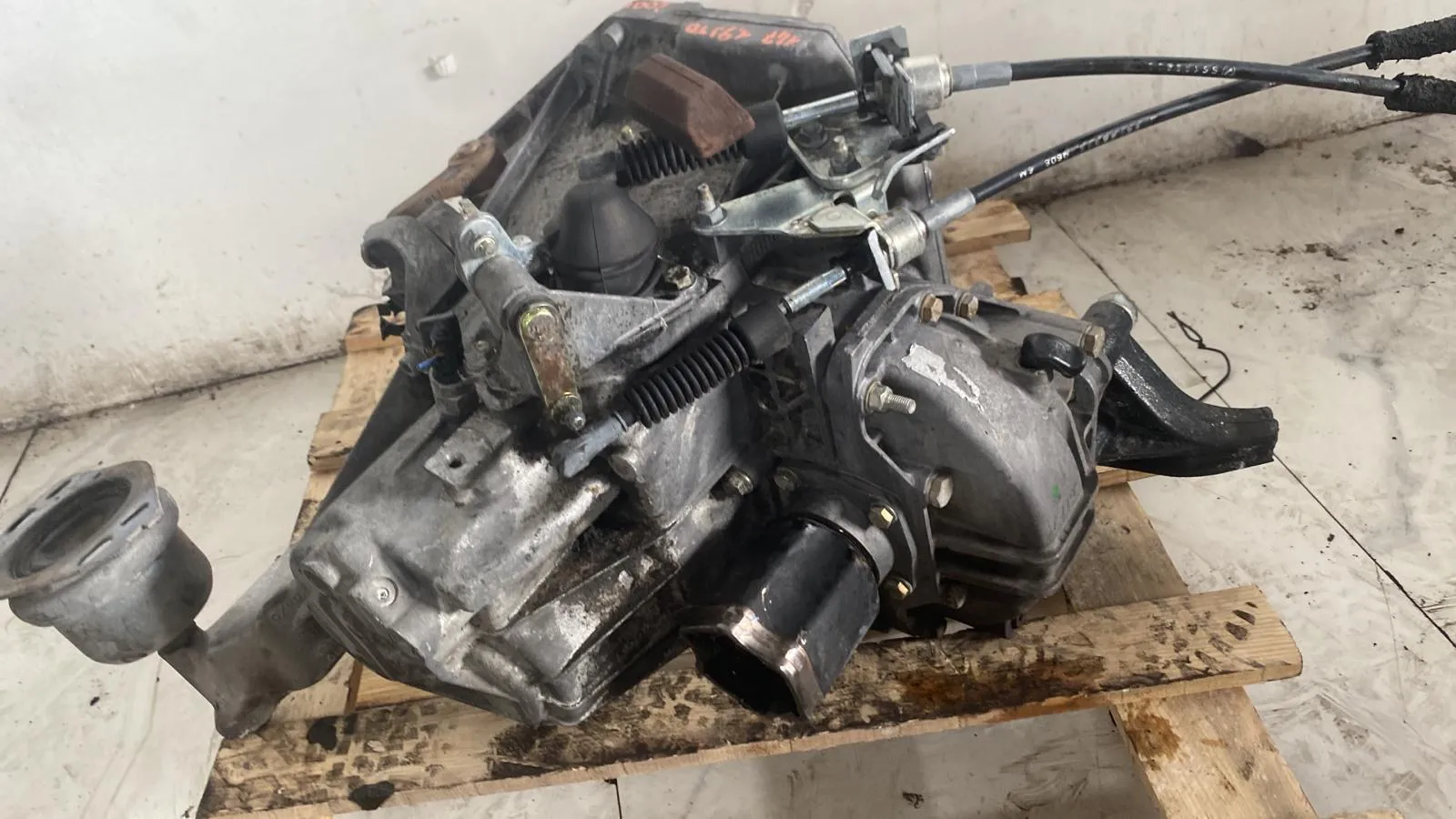 CAMBIO MANUALE COMPLETO con codice 464332891 da ALFA ROMEO 147 Serie (937_) con codice motore 937A3000/937A3000 Diesel 1900 (05>10)