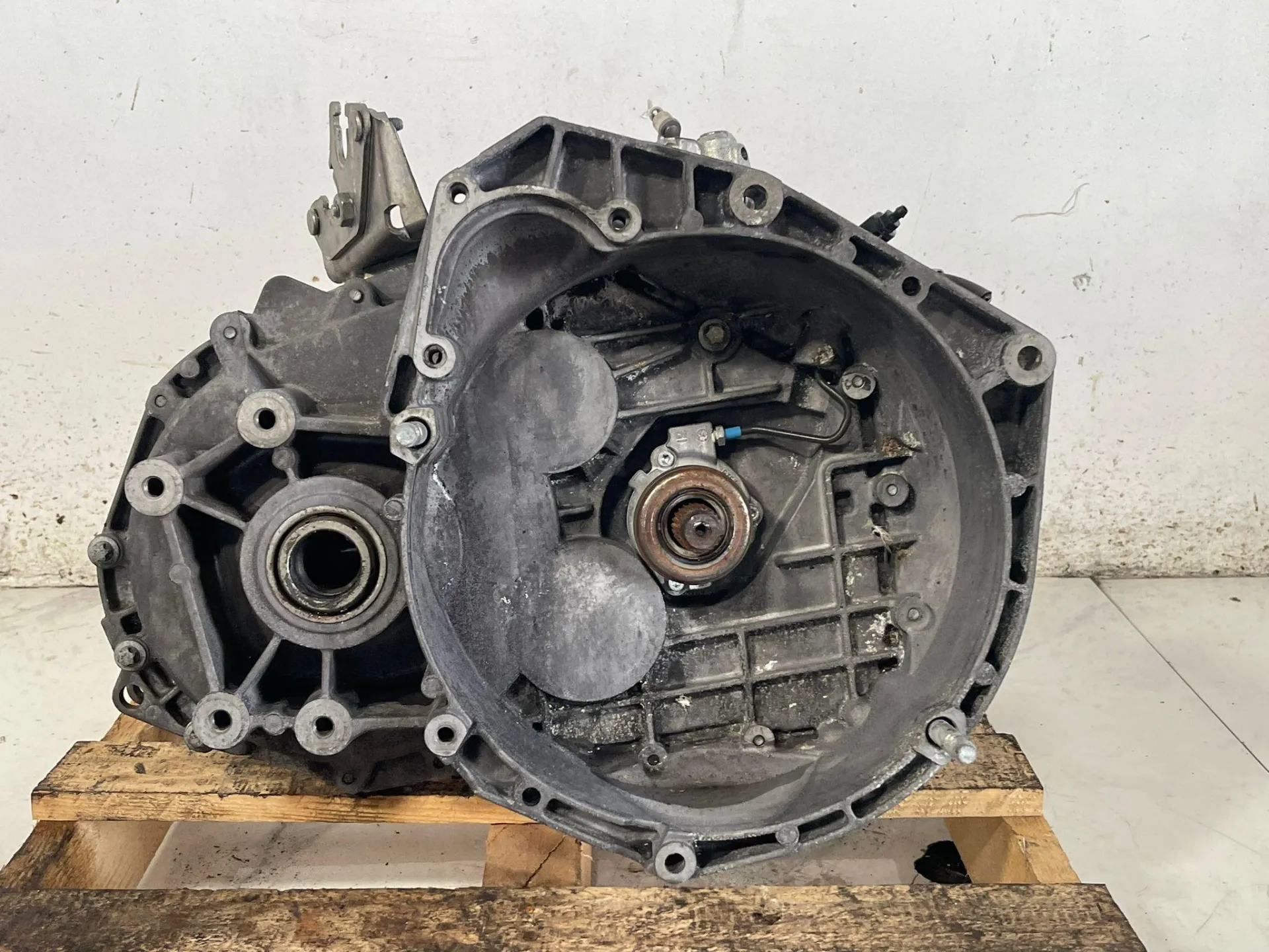 CAMBIO MANUALE COMPLETO con codice 55350926 da ALFA ROMEO 159 Berlina Serie (939_) con codice motore 939A9000/939A9000 Diesel 2400 (05>11)