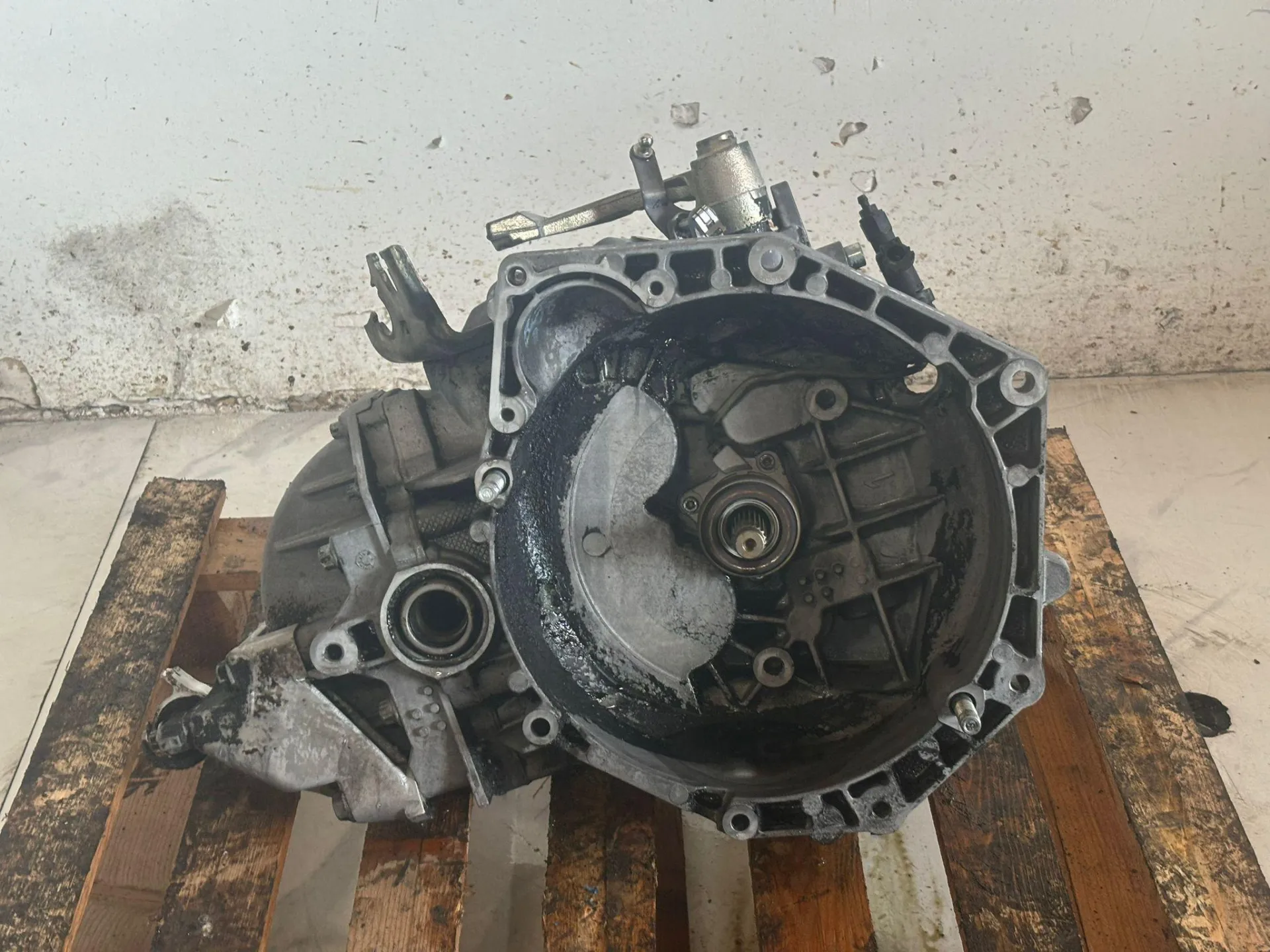 CAMBIO MANUALE COMPLETO con codice 55192042 da ALFA ROMEO 159 Berlina Serie (939_) con codice motore 939A2000/939A2000 Diesel 1900 (05>11)