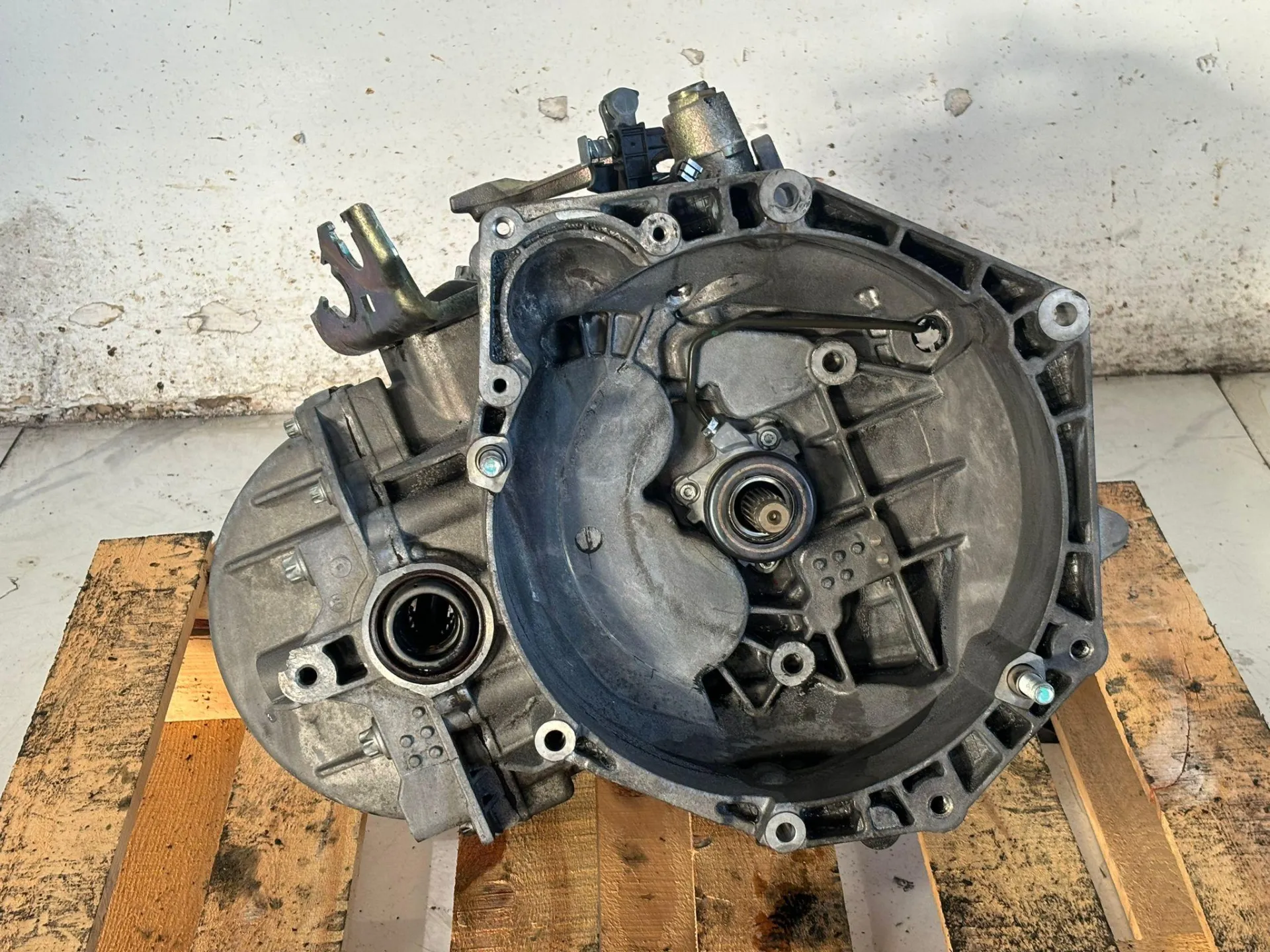 CAMBIO MANUALE COMPLETO con codice 55192042 da ALFA ROMEO 159 Berlina Serie (939_) Diesel 1900 (05>11)