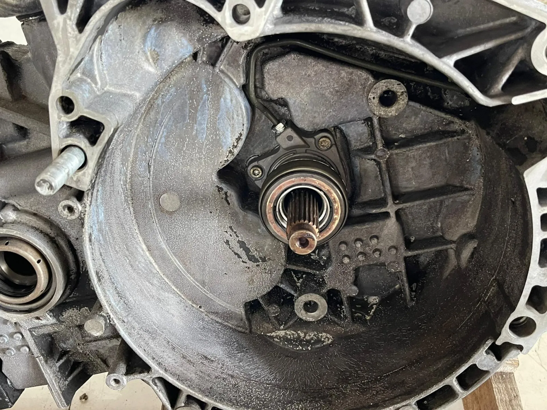 CAMBIO MANUALE COMPLETO con codice 55193620 da ALFA ROMEO Giulietta Serie (940_) con codice motore 198A4000/198A4000 Benzina 1400 (13>)