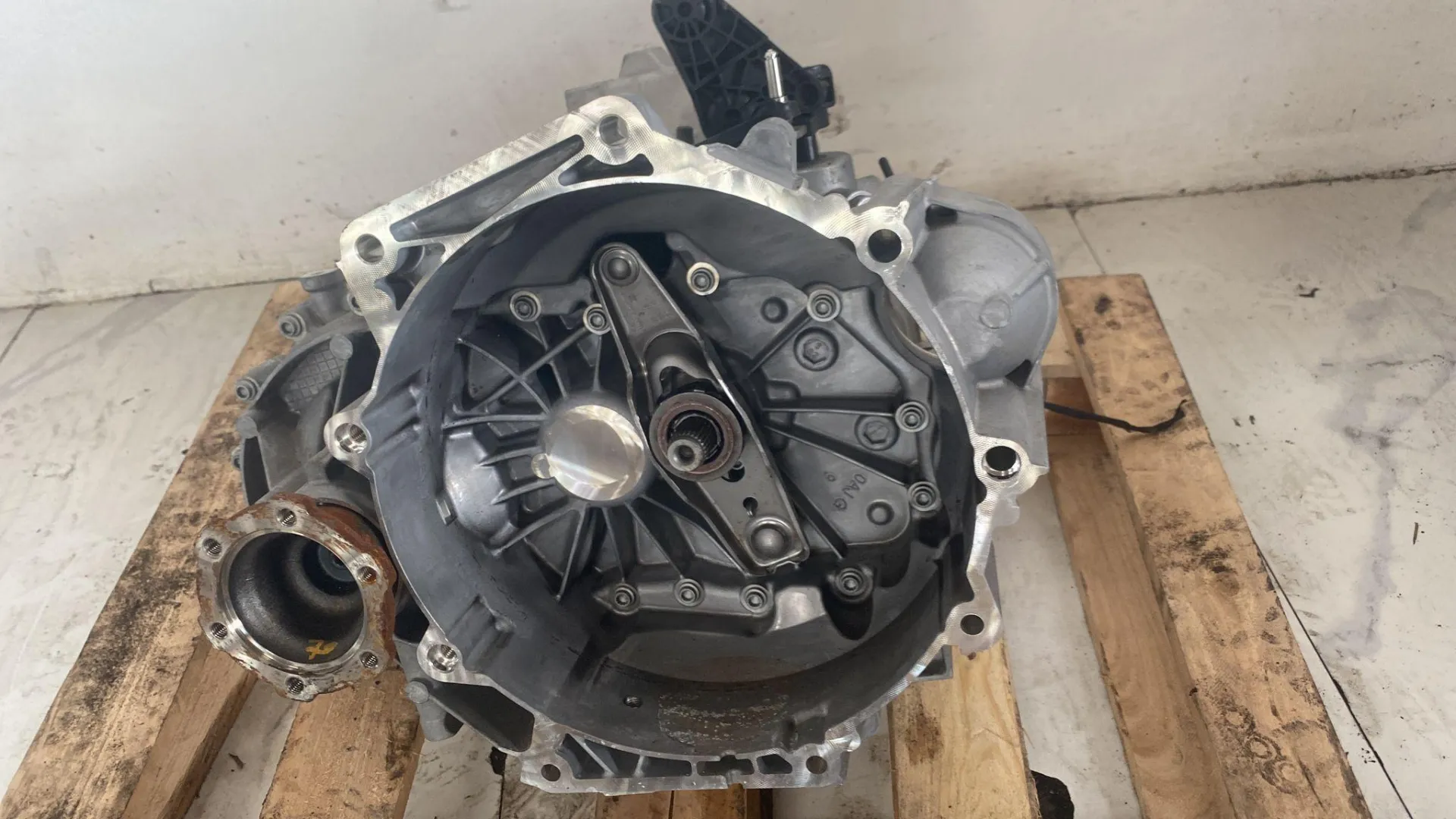CAMBIO MANUALE COMPLETO con codice 0AJ 301 103 33 da AUDI A1 Sportback (GBA) con codice motore DLA/DLA Benzina 1000 (18>)