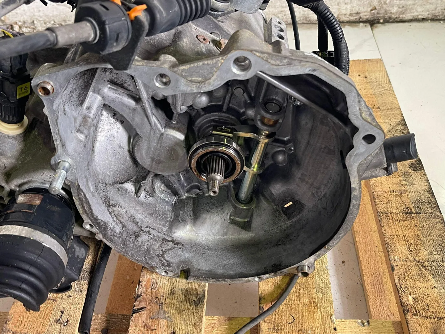 CAMBIO MANUALE COMPLETO con codice con codice motore B10D1 da CHEVROLET Spark 2° Serie Benzina 1000 (12>)