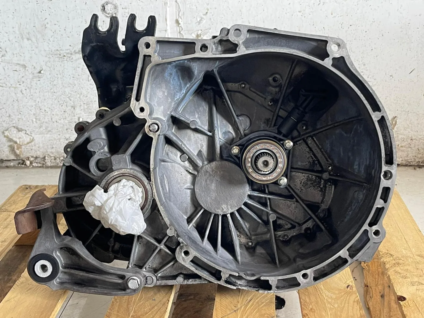 CAMBIO MANUALE COMPLETO con codice 3M5R-7F096-YF da FORD Focus Berlina 4° Serie con codice motore HHDA Diesel 1600 (08>11)
