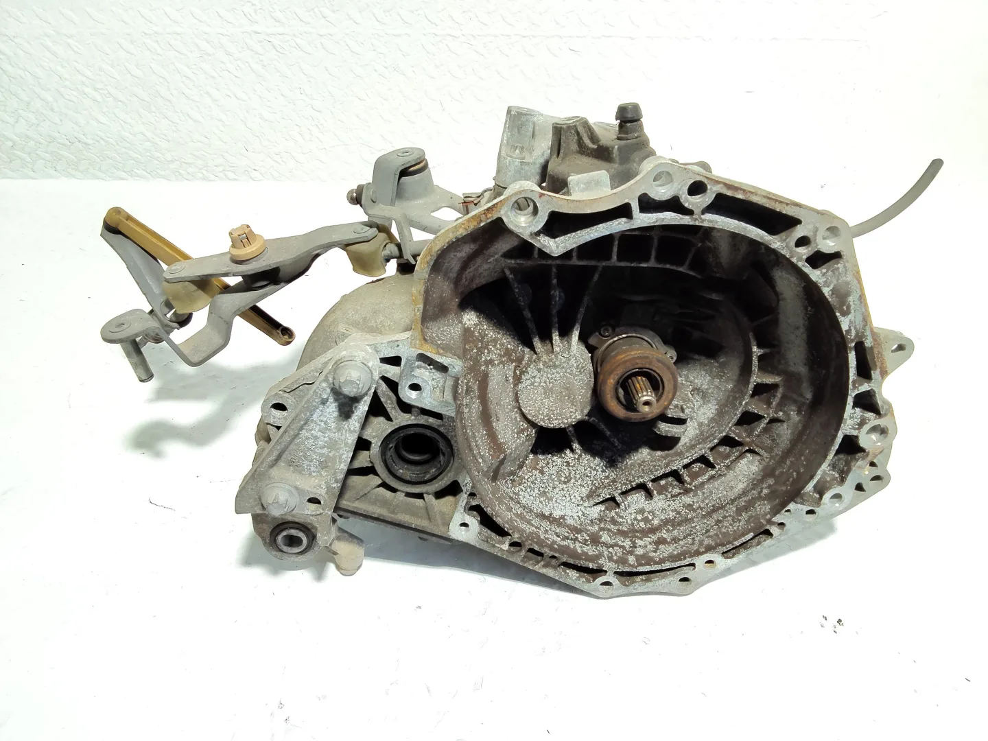 CAMBIO MANUALE COMPLETO con codice 24581812 da OPEL Adam 1° Serie con codice motore A14XEL Bifuel/Gas 1400 (13>)