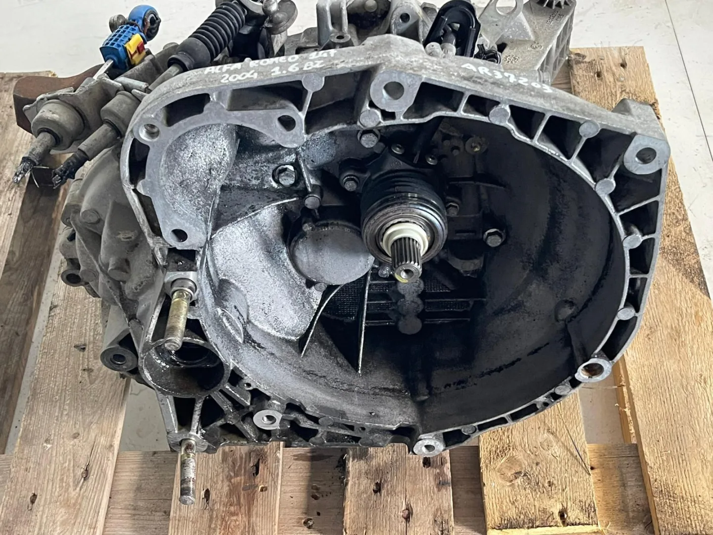 CAMBIO MANUALE COMPLETO con codice con codice motore AR37203 da ALFA ROMEO 147 Serie (937) Benzina 1600 (00>05)