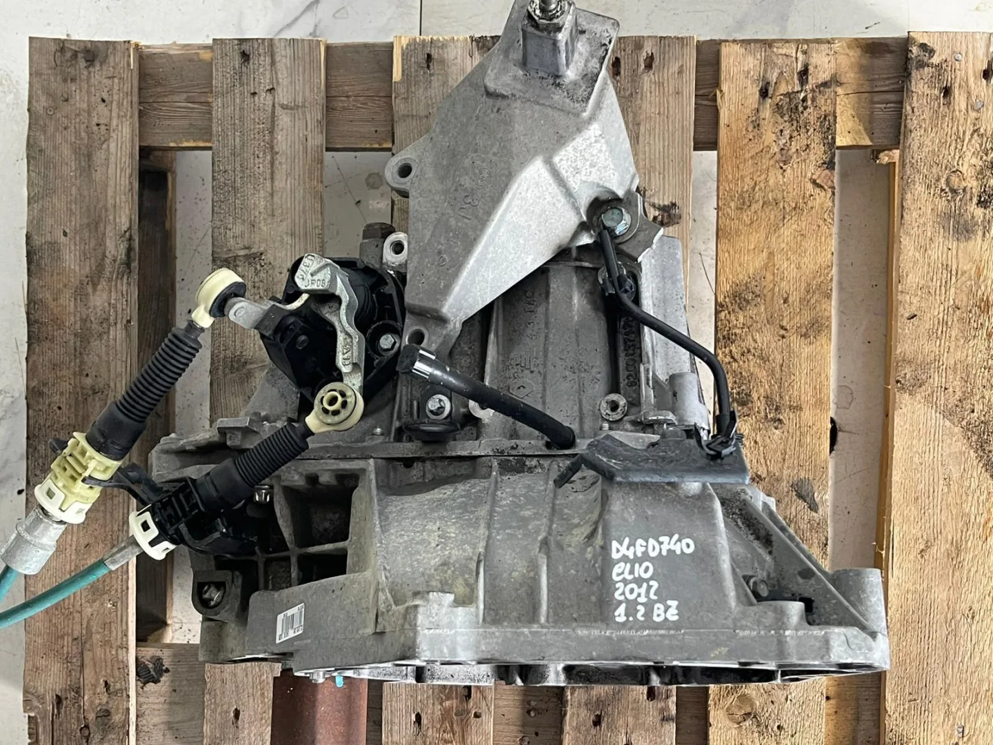 CAMBIO MANUALE COMPLETO con codice con codice motore D4FD740 da RENAULT Clio Serie Benzina 1200 (08>15)