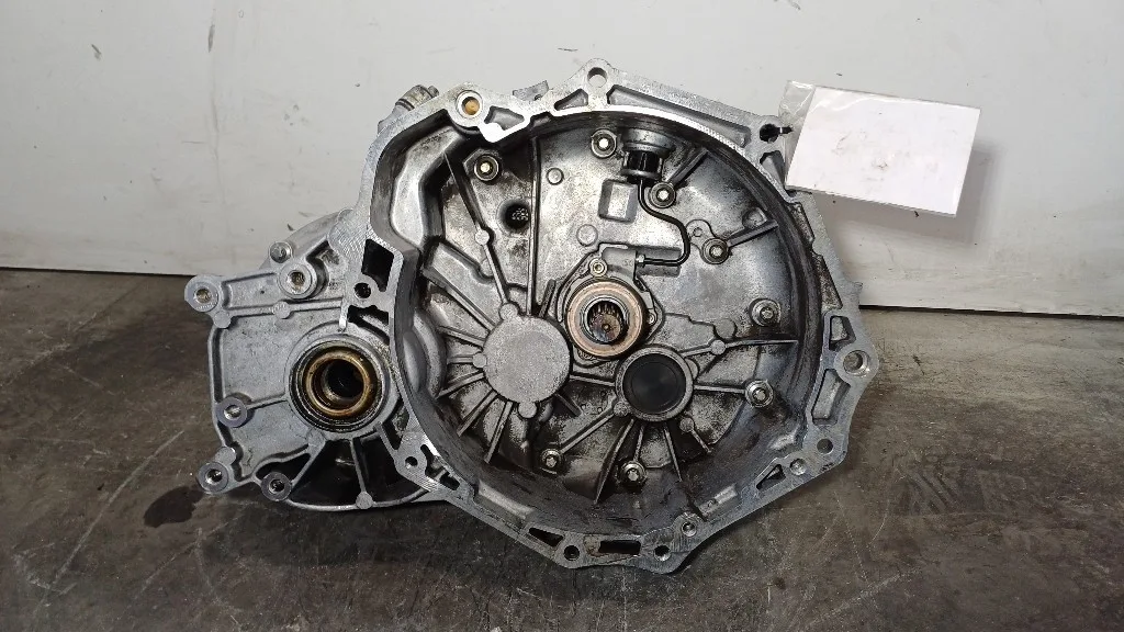 CAMBIO MANUALE COMPLETO OPEL Astra H Berlina 55351518/F23 Z17DTH diesel 1686 (04>07)