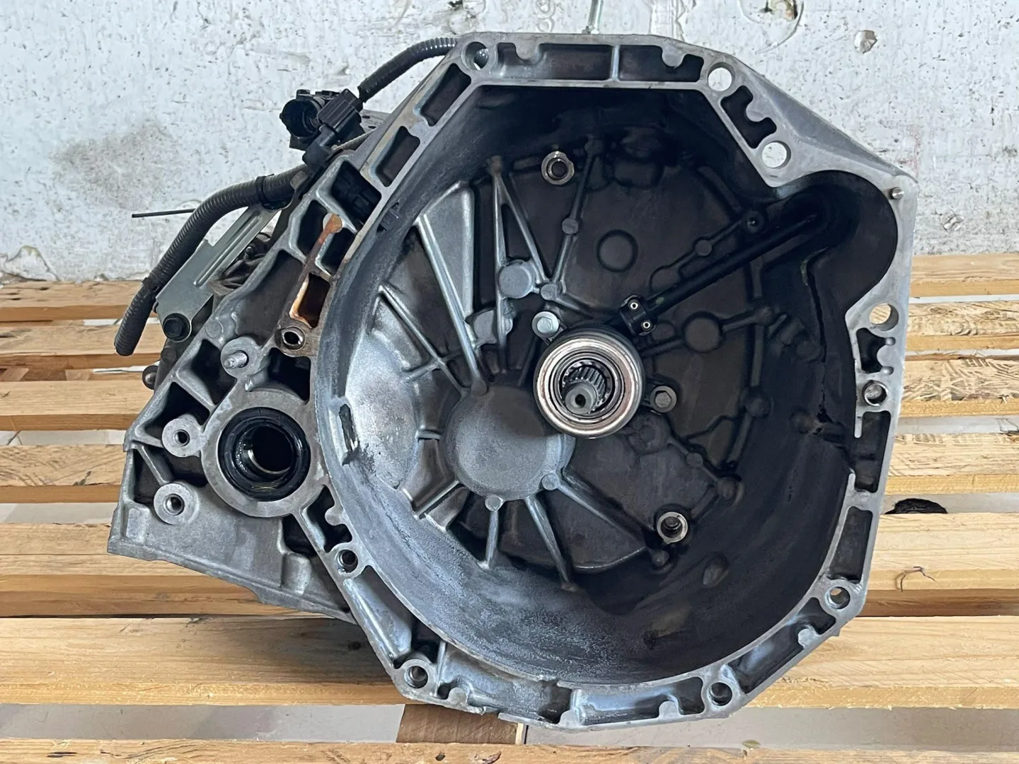 CAMBIO MANUALE COMPLETO con codice 320108291R da MERCEDES Classe A Serie (W177) con codice motore K9K U8 Diesel 1500 (18>)