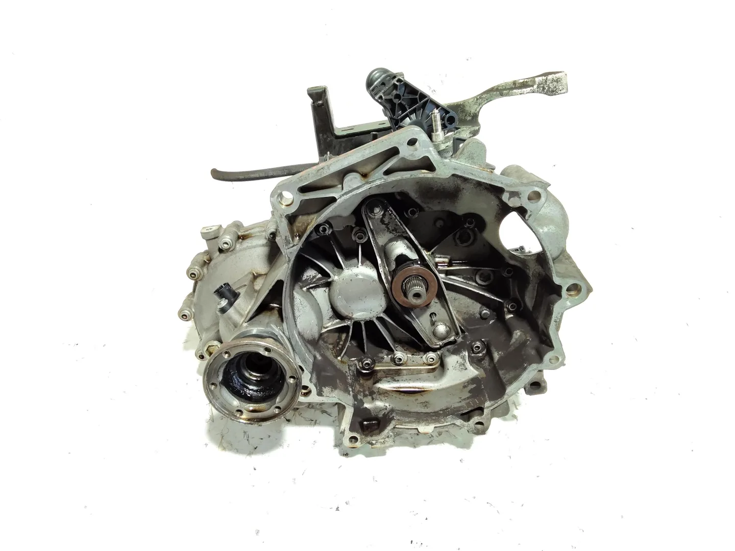 CAMBIO MANUALE COMPLETO con codice 311HG31018 da VOLKSWAGEN Polo 4° Serie con codice motore BNM Diesel 1400 (01>09)