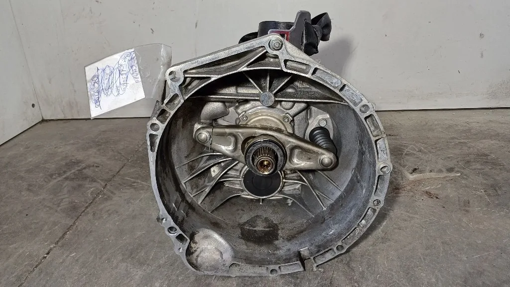 CAMBIO MANUALE COMPLETO BMW Serie 1 Serie (E81) 23008687390 N47D20B diesel 1995 (06>12)