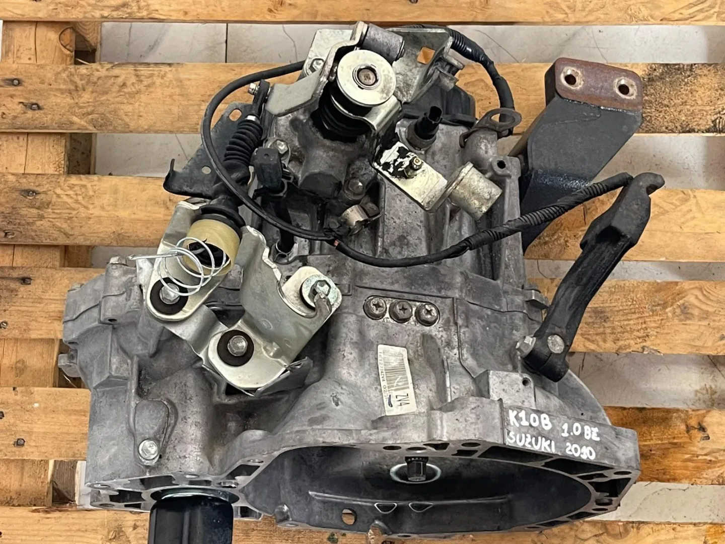 CAMBIO MANUALE COMPLETO con codice 1E12774ZV4 da SUZUKI Alto 3° Serie con codice motore K10B Benzina 1000 (08>)