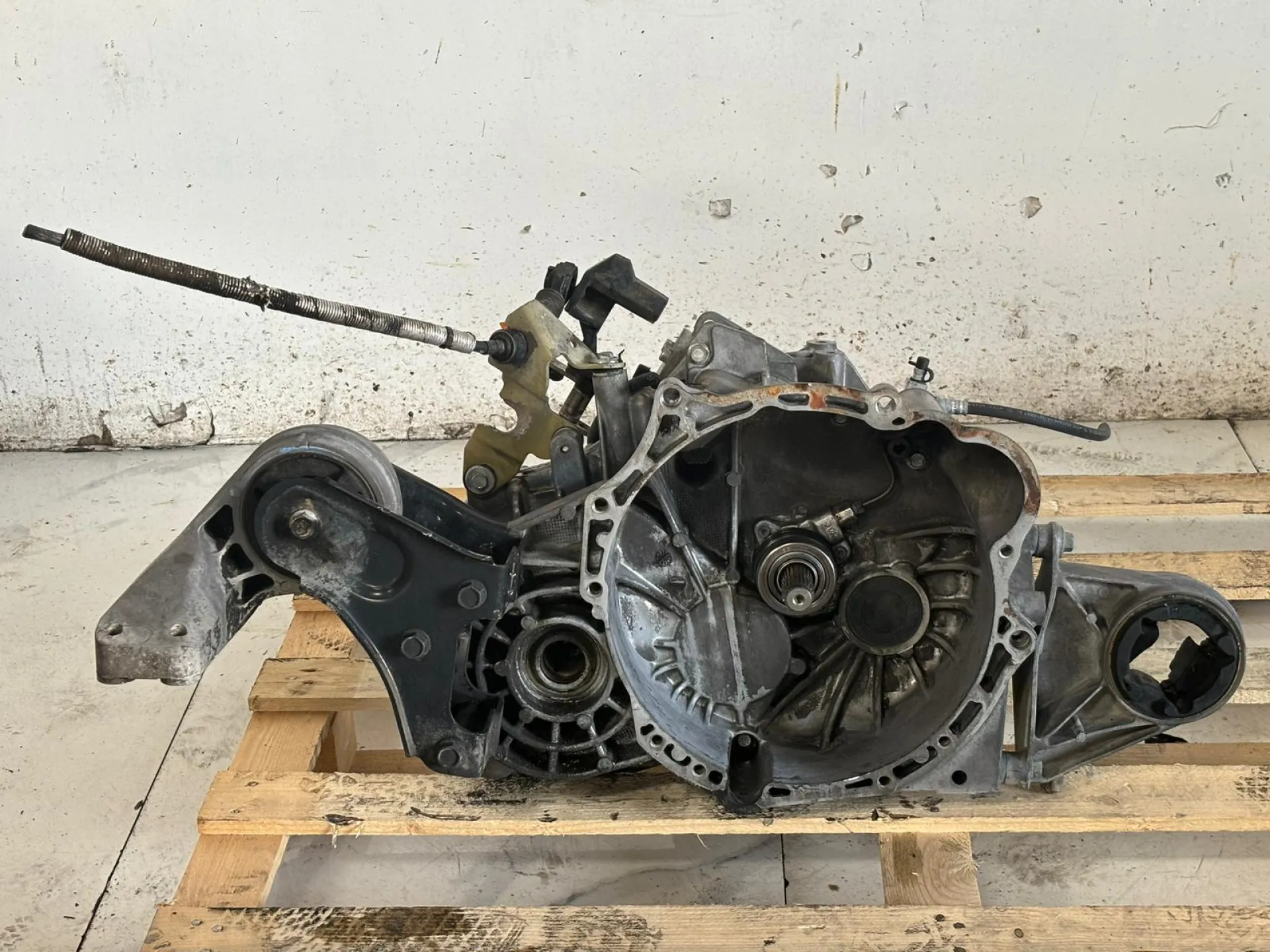 CAMBIO MANUALE COMPLETO con codice 96420073 da CHEVROLET Captiva 1° Serie con codice motore Z20S1/Z20S1 Diesel 2000 (06>)