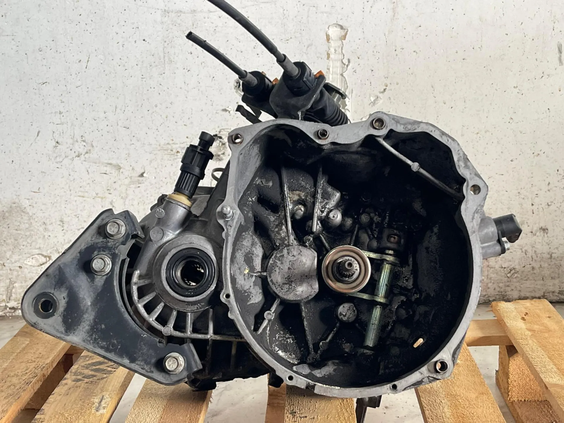 CAMBIO MANUALE COMPLETO con codice con codice motore B12D1 da CHEVROLET Spark 1° Serie Benzina 1200 (09>12)