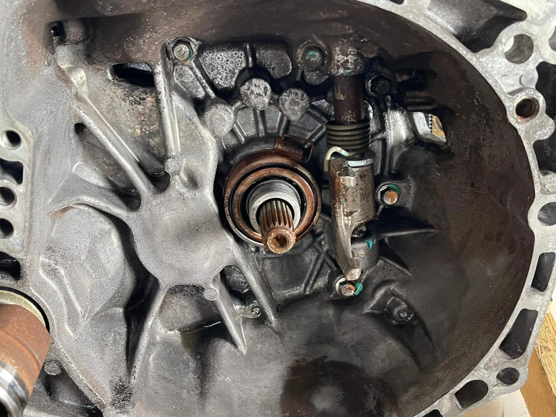 CAMBIO MANUALE COMPLETO con codice con codice motore 1KR/1KR da CITROEN C1 2° Serie Benzina 1000 (08>12)