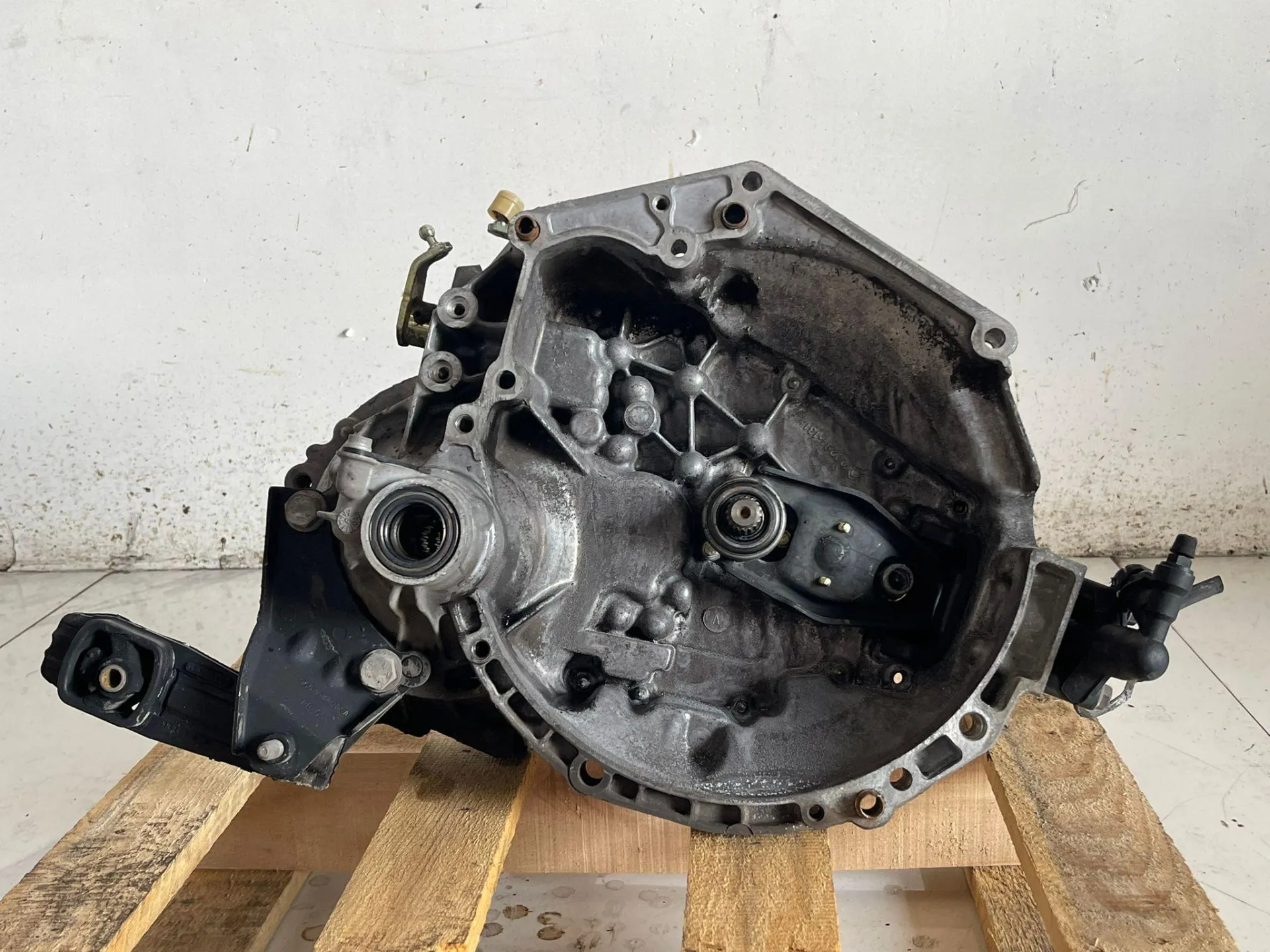 CAMBIO MANUALE COMPLETO con codice 9650882910 da CITROEN C3 2° Serie con codice motore KFV/KFV Benzina 1400 (05>10)