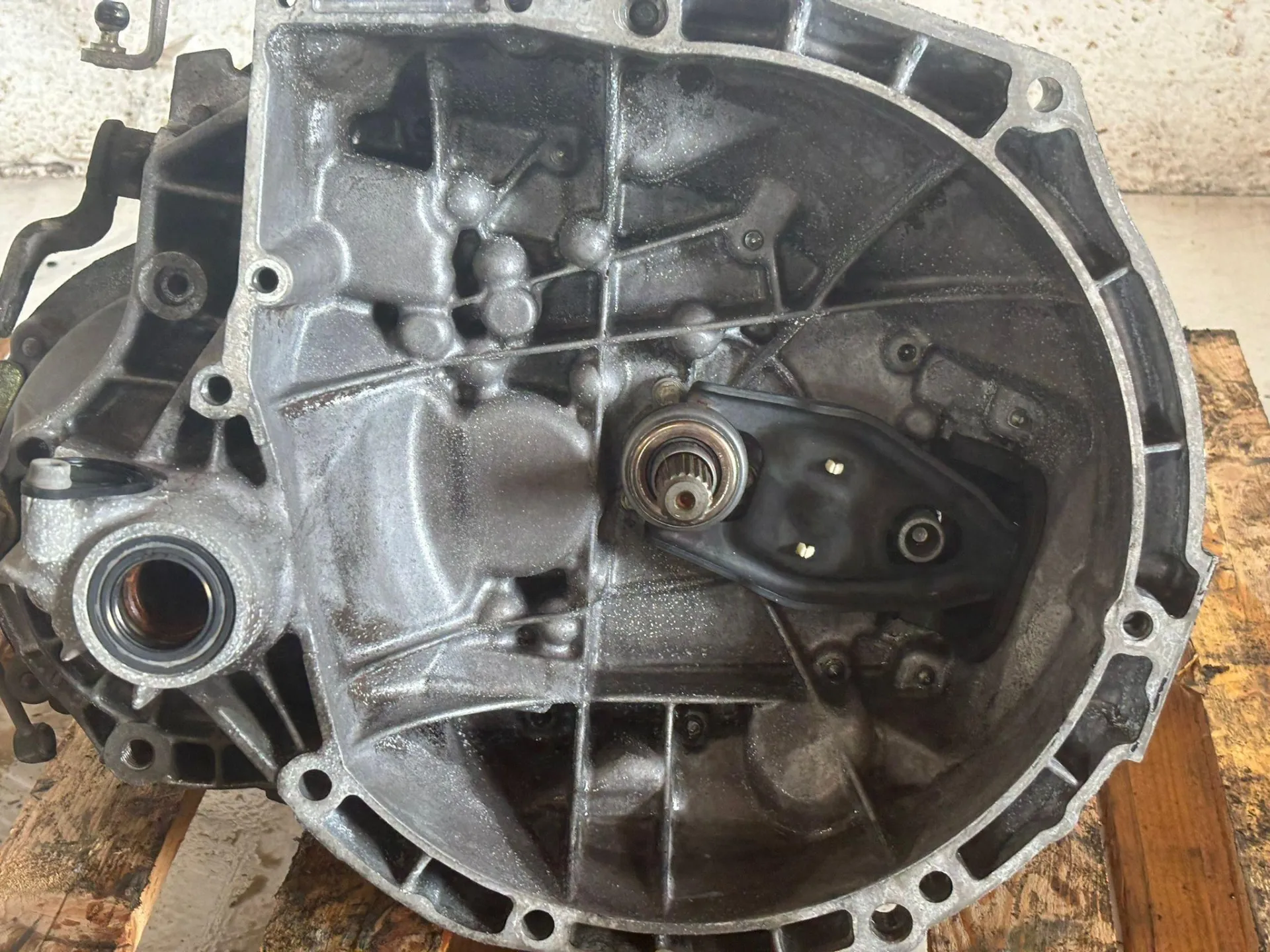 CAMBIO MANUALE COMPLETO con codice con codice motore 8HX/8HX da CITROEN C3 2° Serie Diesel 1400 (05>10)