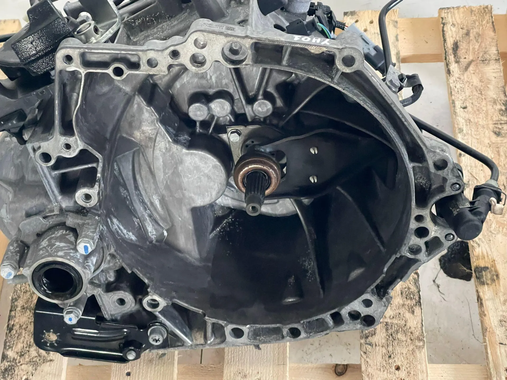 CAMBIO MANUALE COMPLETO con codice 9811243810 da CITROEN C3 Serie con codice motore YH01 Diesel 1500 (16>)