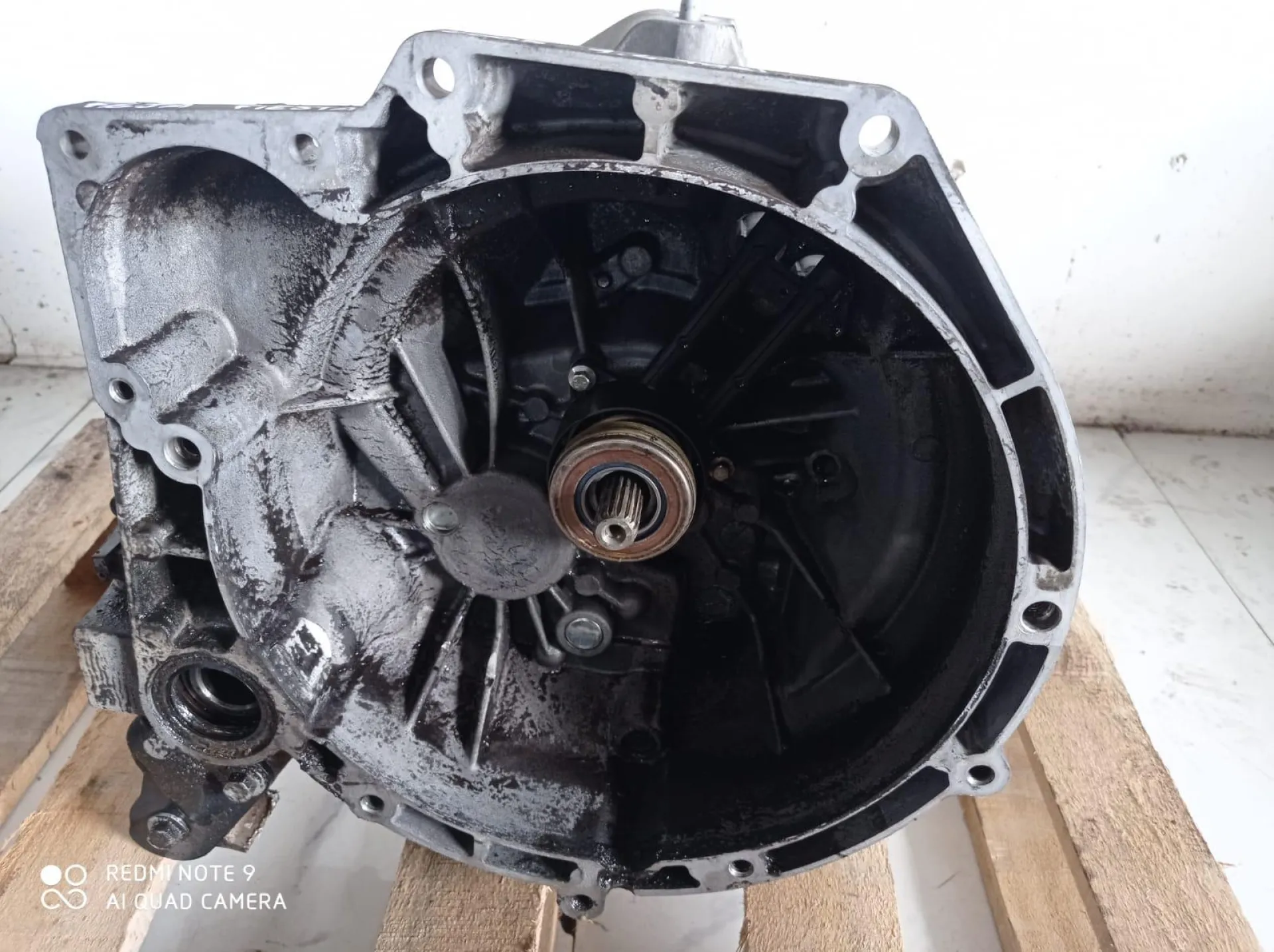 CAMBIO MANUALE COMPLETO con codice 8A6R 7002 EA da FORD Fiesta 5° Serie Diesel 1400 (05>08)