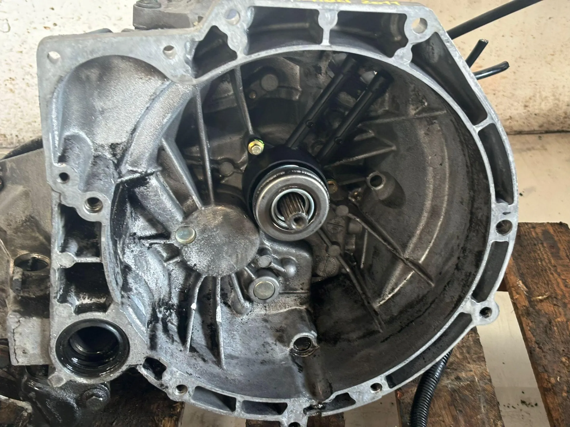 CAMBIO MANUALE COMPLETO con codice 2S61 7M125 AC da FORD Fiesta 6° Serie Diesel 1400 (08>17)