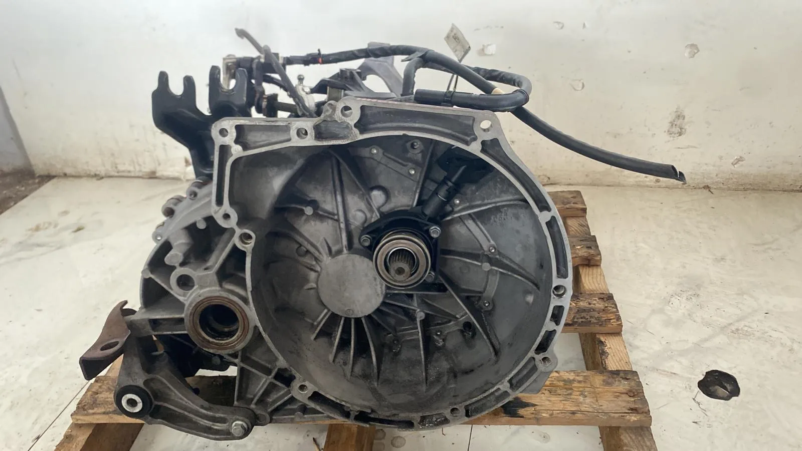 CAMBIO MANUALE COMPLETO con codice 6M5R 7002 YC da FORD Focus Berlina 3° Serie con codice motore HHDA/HHDA Diesel 1600 (04>08)