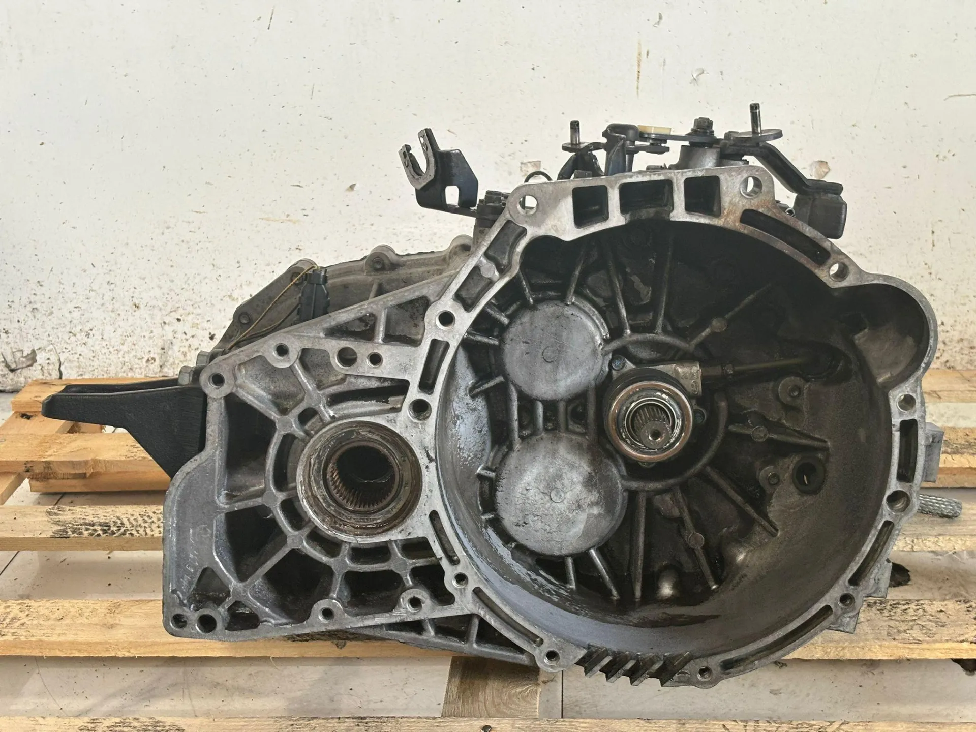 CAMBIO MANUALE COMPLETO con codice 4300038070 da HYUNDAI Santa Fe 3° Serie con codice motore D4EB/D4EB Diesel 2200 (06>12)