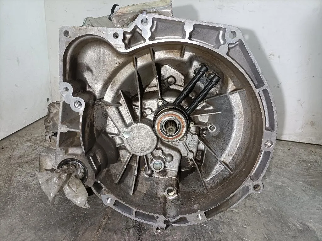 CAMBIO MANUALE COMPLETO MAZDA 2 Berlina 2° Serie 8A6R-7002-EA Y4/F6JD diesel 1399 (07>)