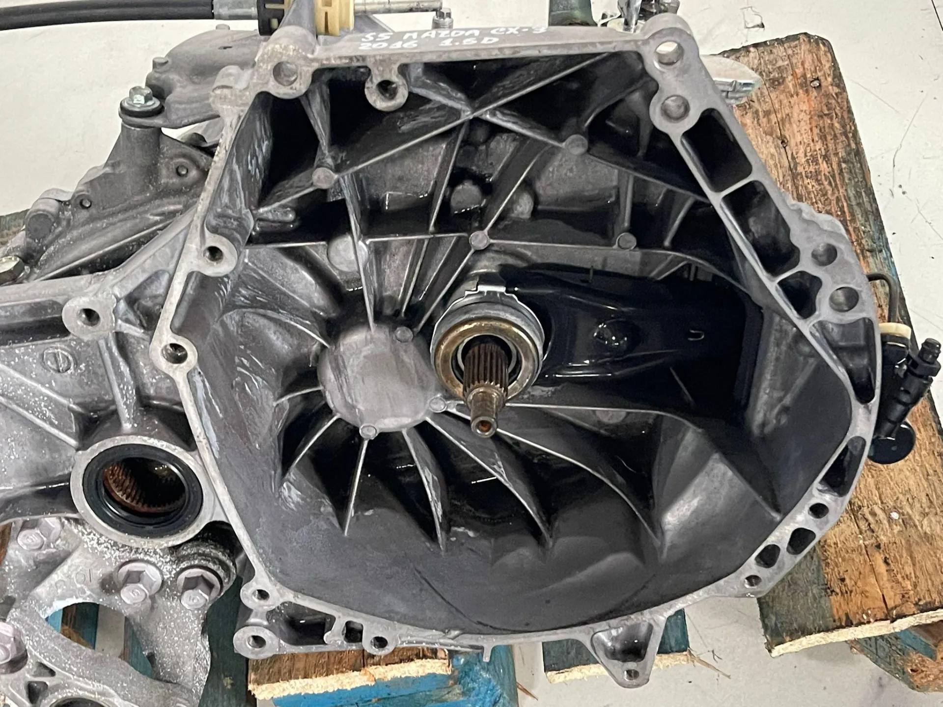 CAMBIO MANUALE COMPLETO con codice 5TH0613737 da MAZDA CX3 Serie con codice motore S5 Diesel 1500 (15>)