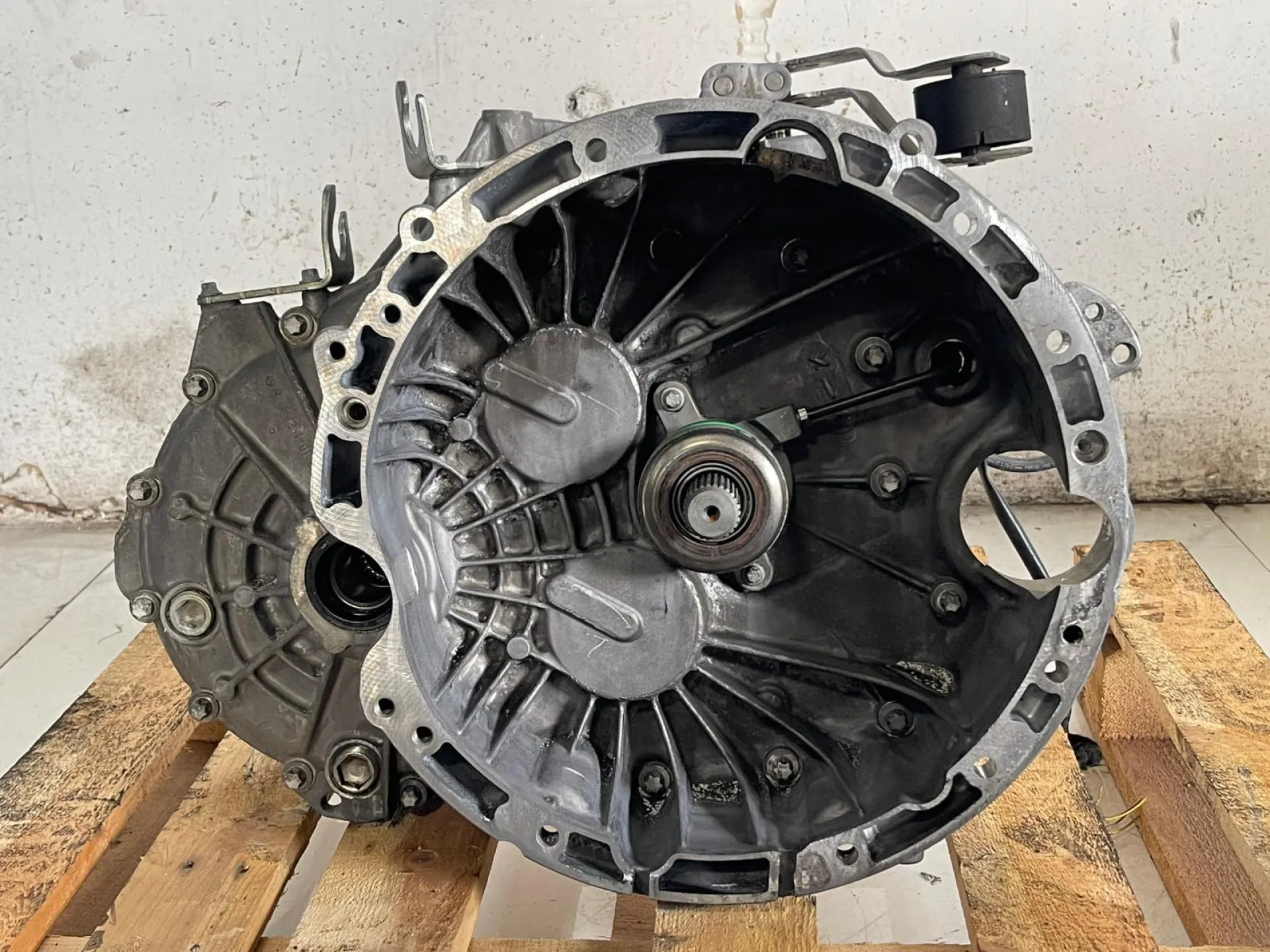 CAMBIO MANUALE COMPLETO con codice 34529479 da MERCEDES Classe B W246 2° Serie con codice motore 651901 Diesel 1800 (12>)
