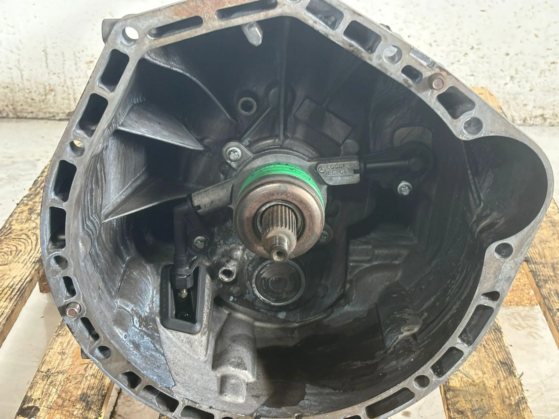 CAMBIO MANUALE COMPLETO con codice ENAC-46000 da MERCEDES Classe C Berlina W204 con codice motore 646963/646963 Diesel 2200 (07>)