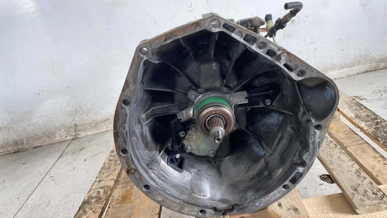 CAMBIO MANUALE COMPLETO con codice A9022600500 da MERCEDES Sprinter 2° Serie con codice motore 611981/611981 Diesel 2200 (00>06)