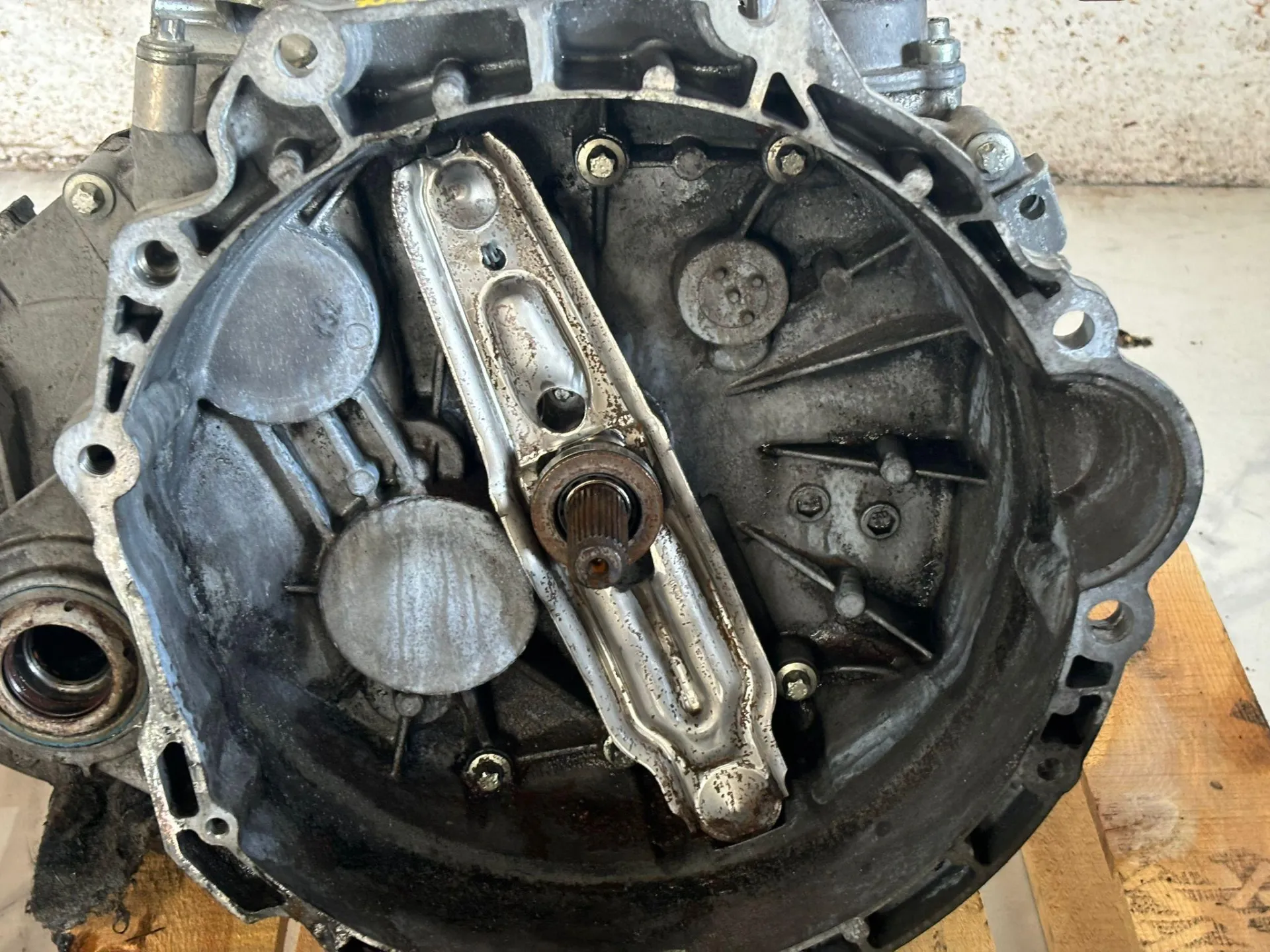 CAMBIO MANUALE COMPLETO con codice 2300.7594640-06 da MINI Countryman 1° Serie Diesel 1600 (10>)