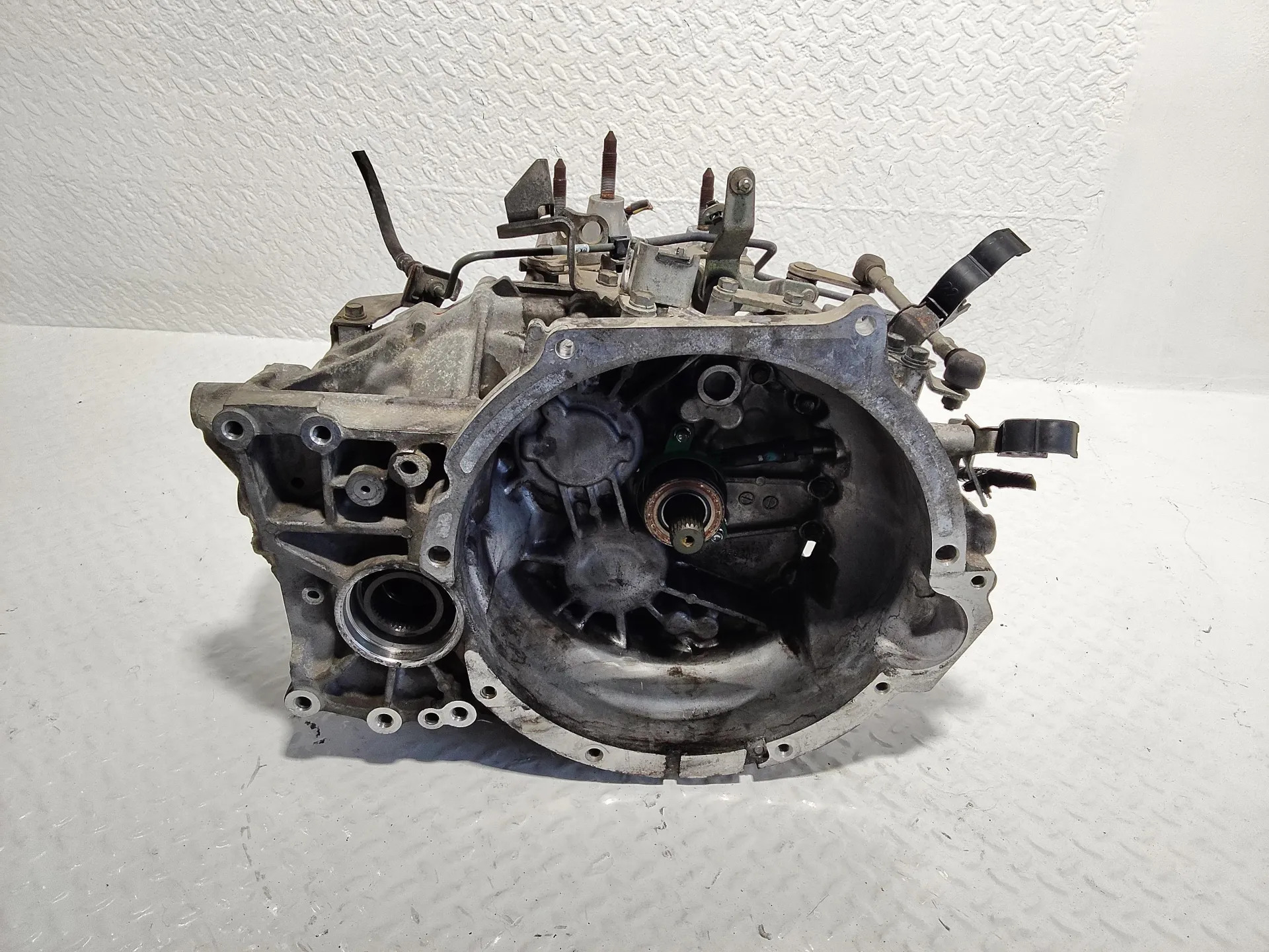 CAMBIO MANUALE COMPLETO con codice 2500A269 da MITSUBISHI ASX 1° Serie Diesel 1798 (10>)
