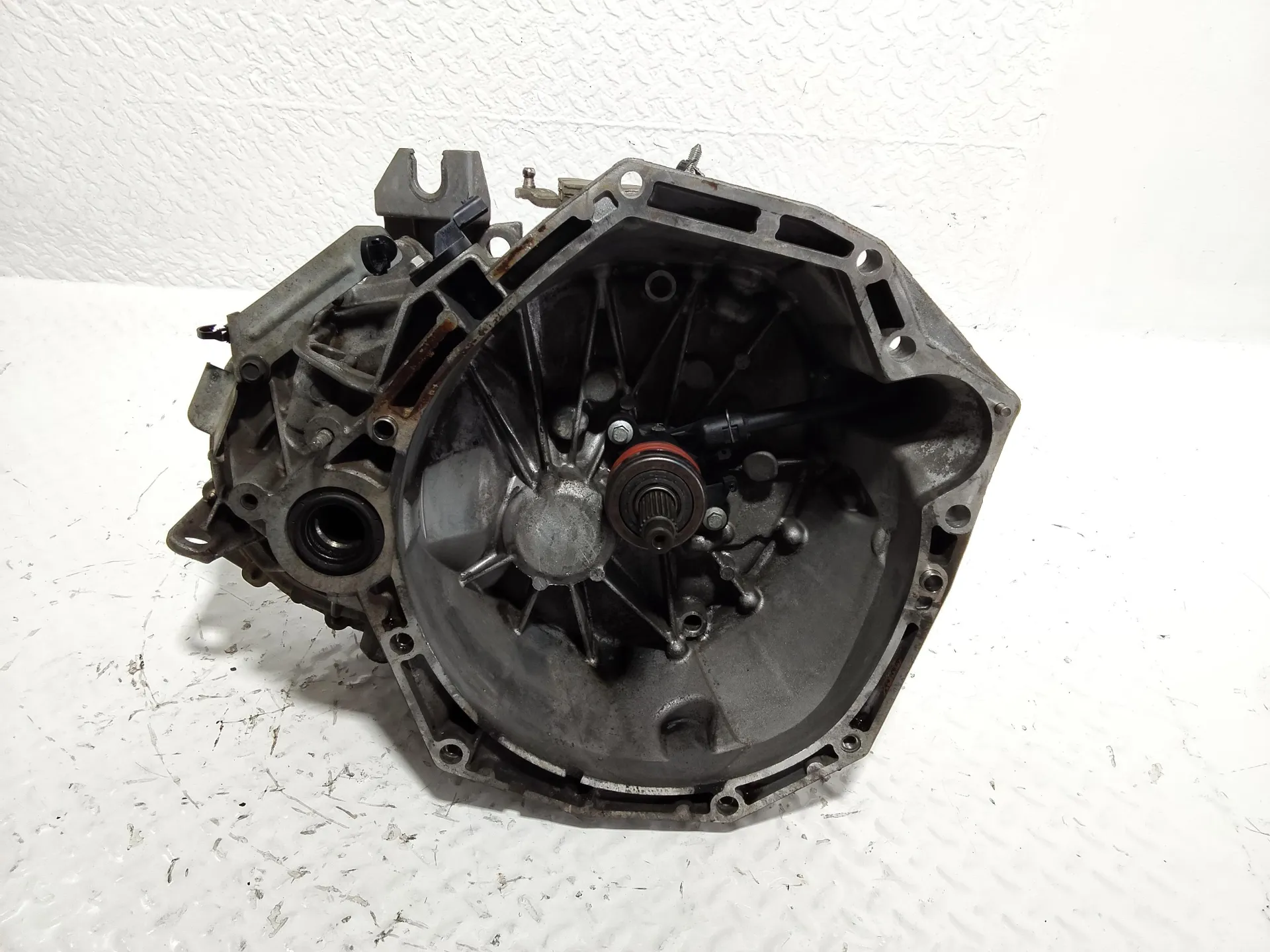 CAMBIO MANUALE COMPLETO con codice 7701700587 da NISSAN Juke 1° Serie con codice motore K9K Diesel 1500 (10>13)