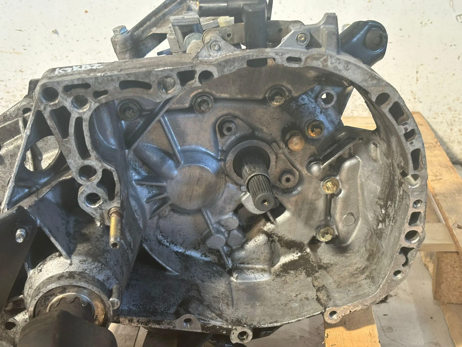CAMBIO MANUALE COMPLETO con codice con codice motore K9K B2/K9K B2 da NISSAN Micra 6° Serie Diesel 1500 (07>10)