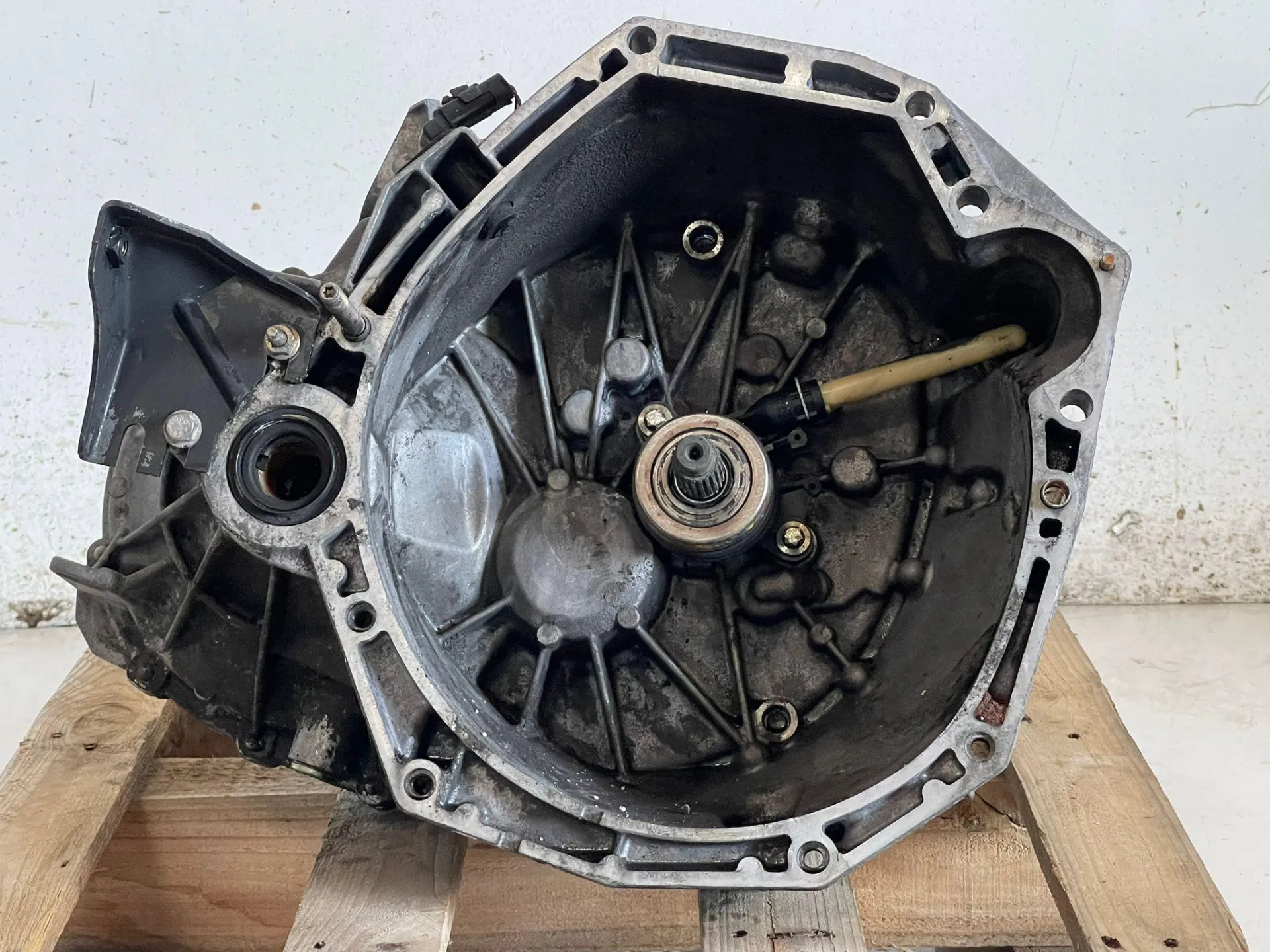 CAMBIO MANUALE COMPLETO con codice CE TL4K9K 618810 da NISSAN Qashqai 1° Serie con codice motore K9K P7/K9K P7 Diesel 1500 (06>09)
