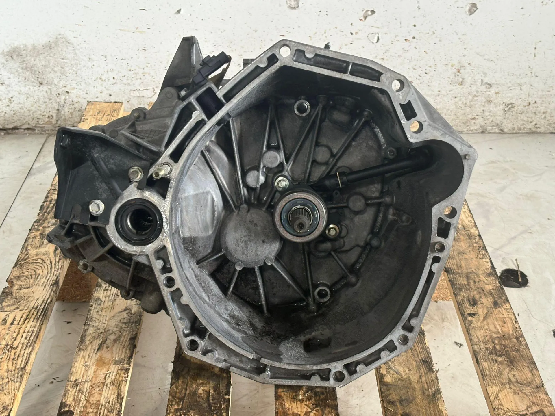 CAMBIO MANUALE COMPLETO con codice CE TL4K9K 388626-FAC44685 da NISSAN Qashqai 1° Serie con codice motore K9K P7/K9K P7 Diesel 1500 (06>09)
