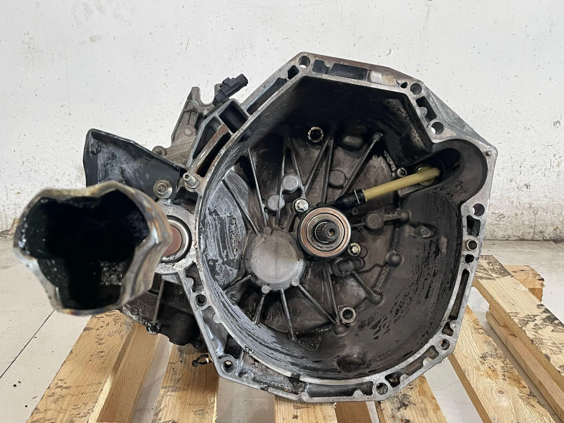 CAMBIO MANUALE COMPLETO con codice CE TL4K9KX 388626 da NISSAN Qashqai 1° Serie Diesel 1500 (06>09)