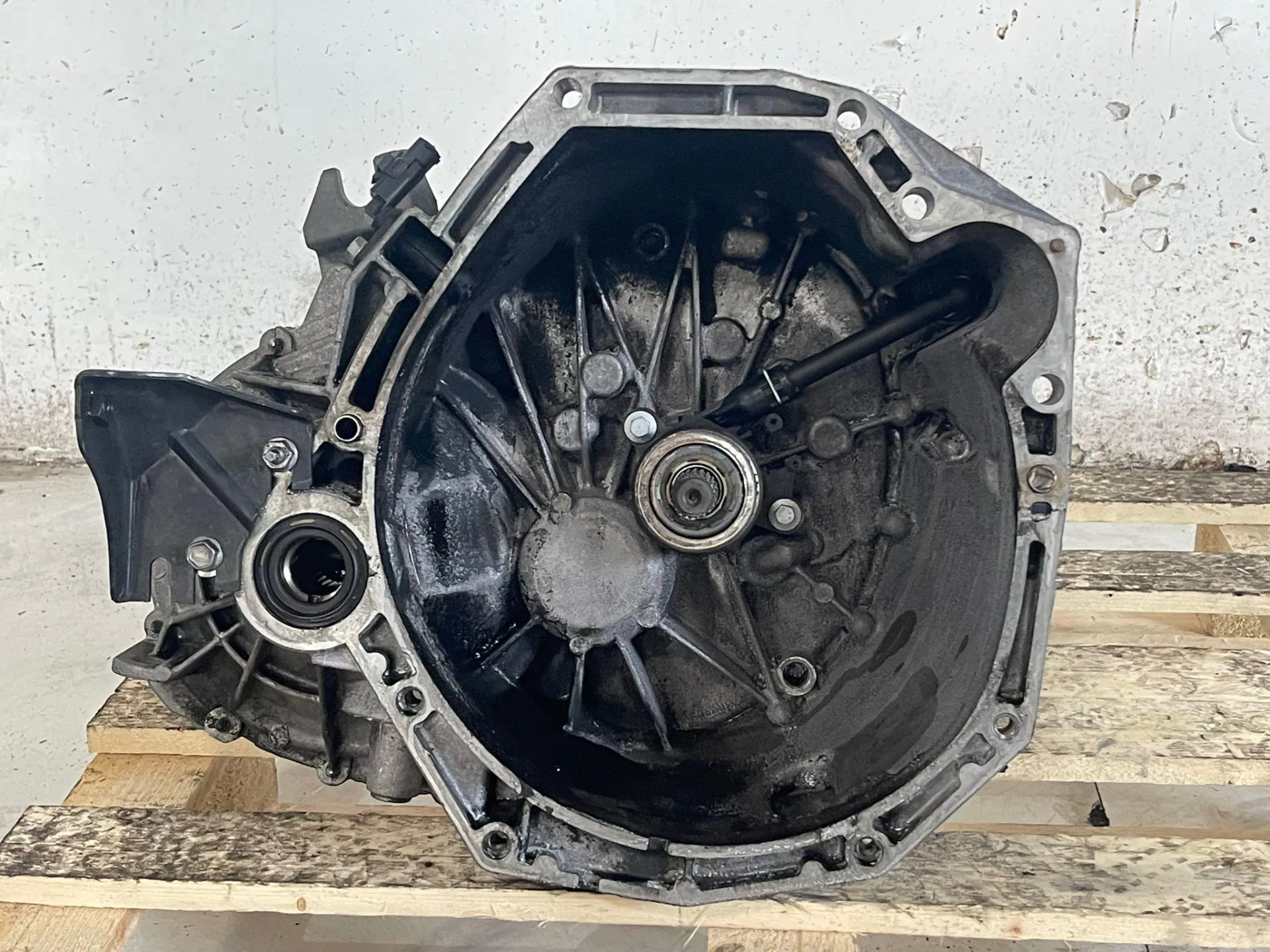 CAMBIO MANUALE COMPLETO con codice con codice motore K9K H2 da NISSAN Qashqai 1° Serie Diesel 1500 (06>09)