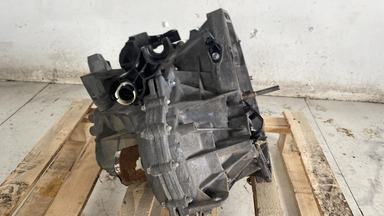 CAMBIO MANUALE COMPLETO con codice 790638 da NISSAN Qashqai 2° Serie con codice motore K9K J8/K9K J8 Diesel 1500 (10>13)