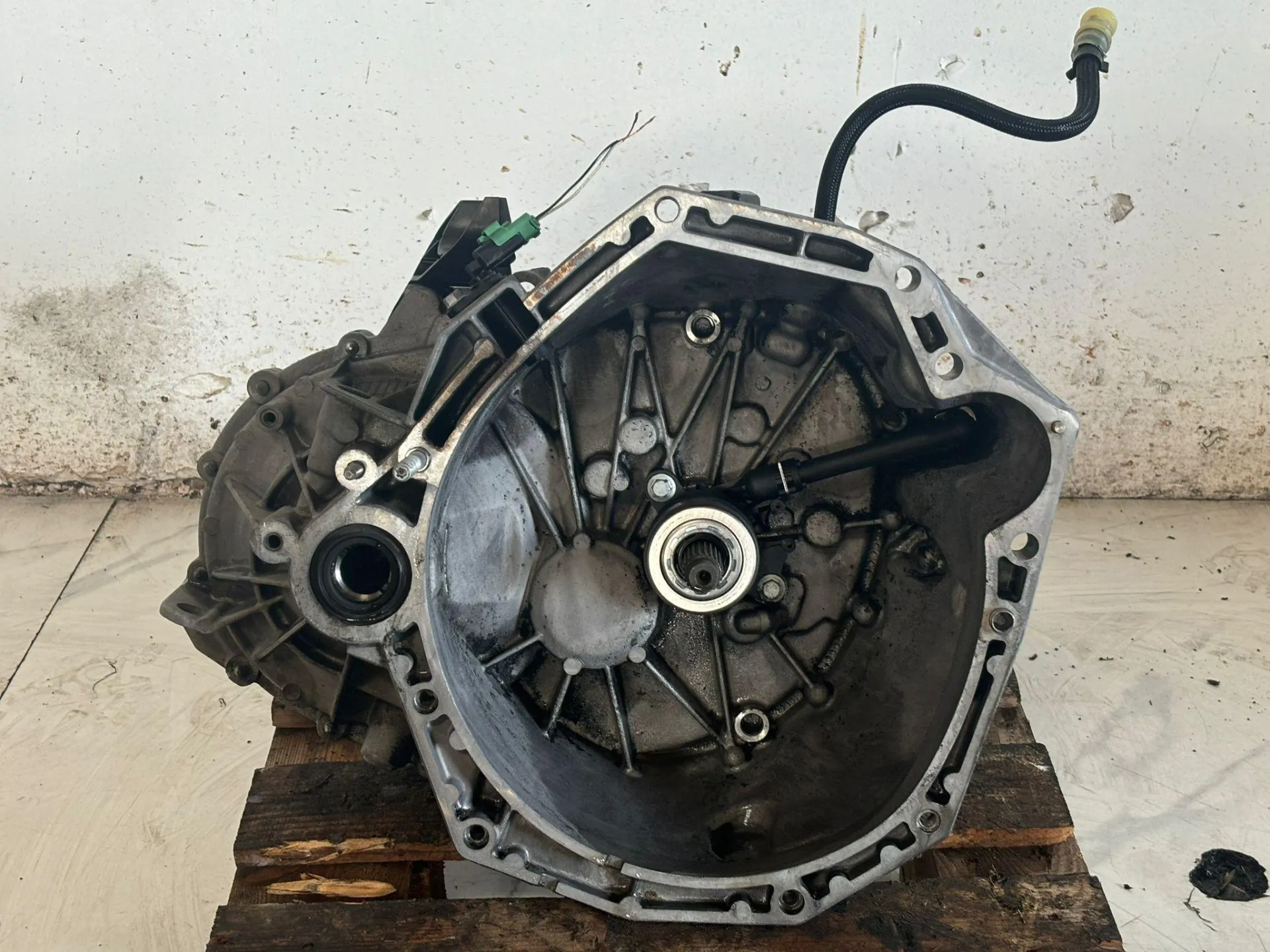 CAMBIO MANUALE COMPLETO con codice 112530006R da NISSAN Qashqai 2° Serie Diesel 1500 (10>13)