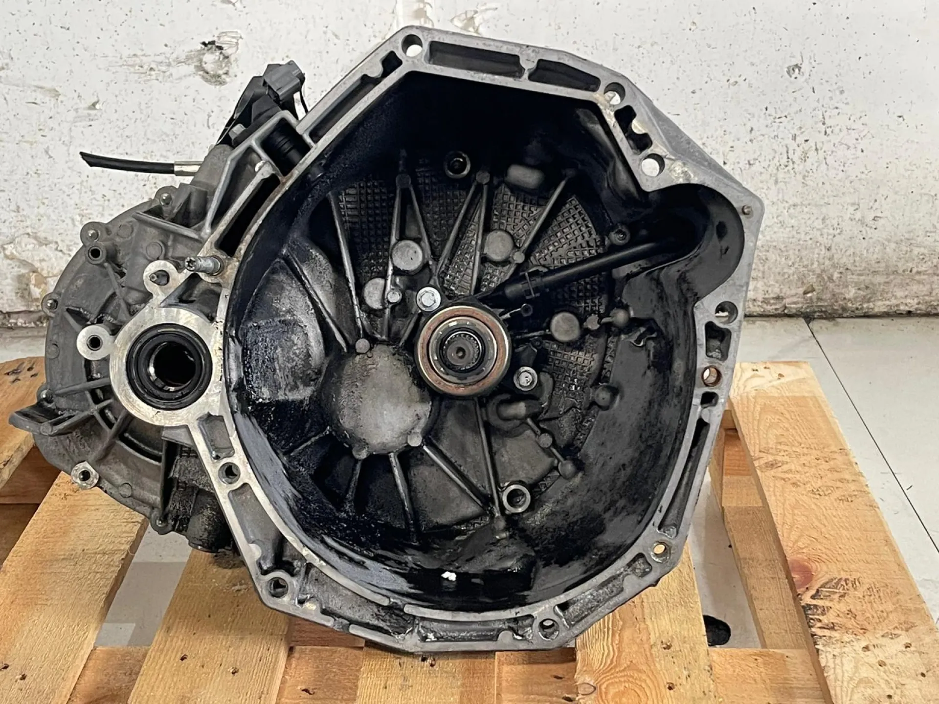CAMBIO MANUALE COMPLETO con codice con codice motore K9K J8 da NISSAN Qashqai 2° Serie Diesel 1500 (10>13)