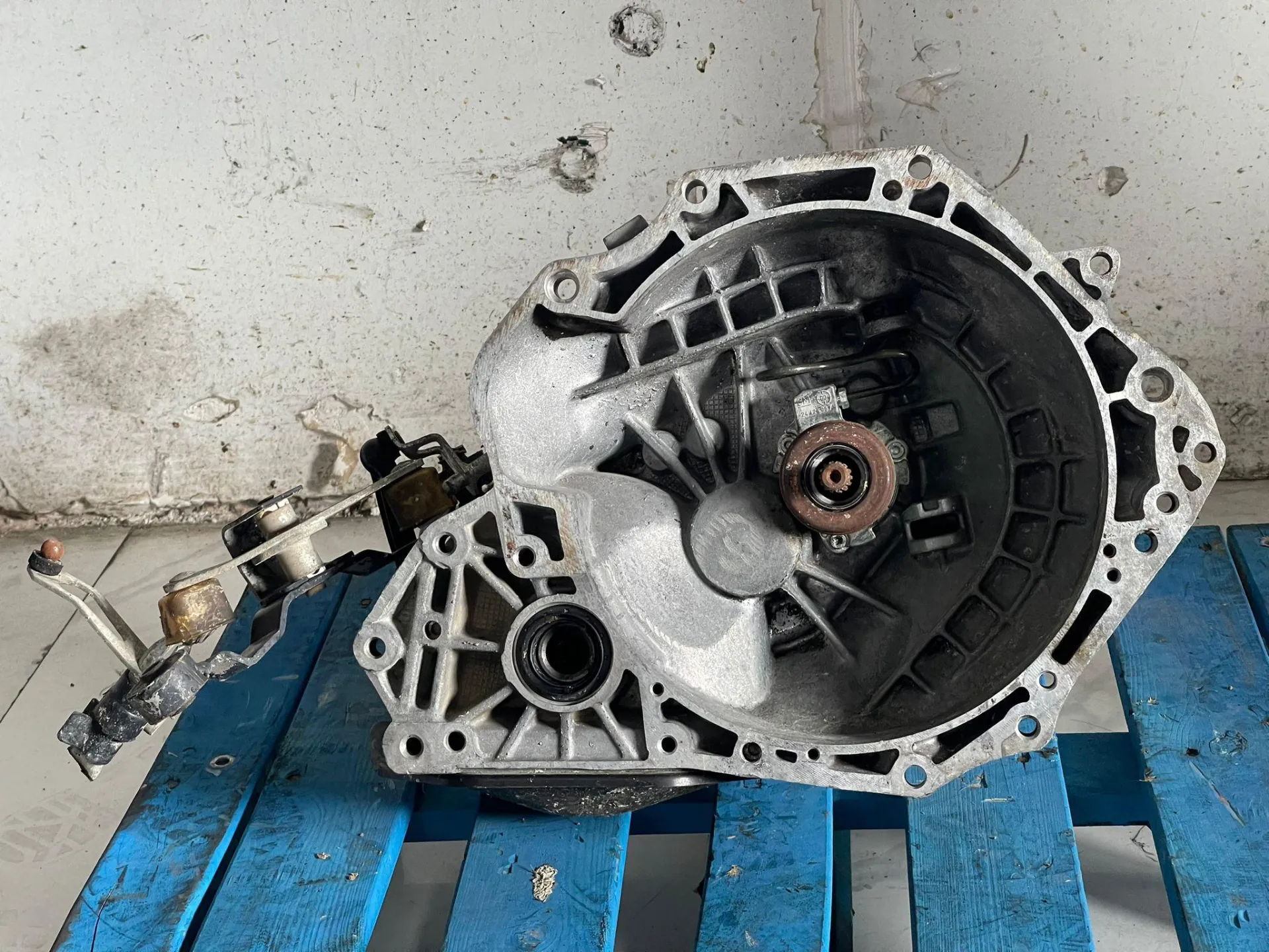 CAMBIO MANUALE COMPLETO con codice 000081501 da OPEL Astra G Berlina Benzina 1400 (98>04)