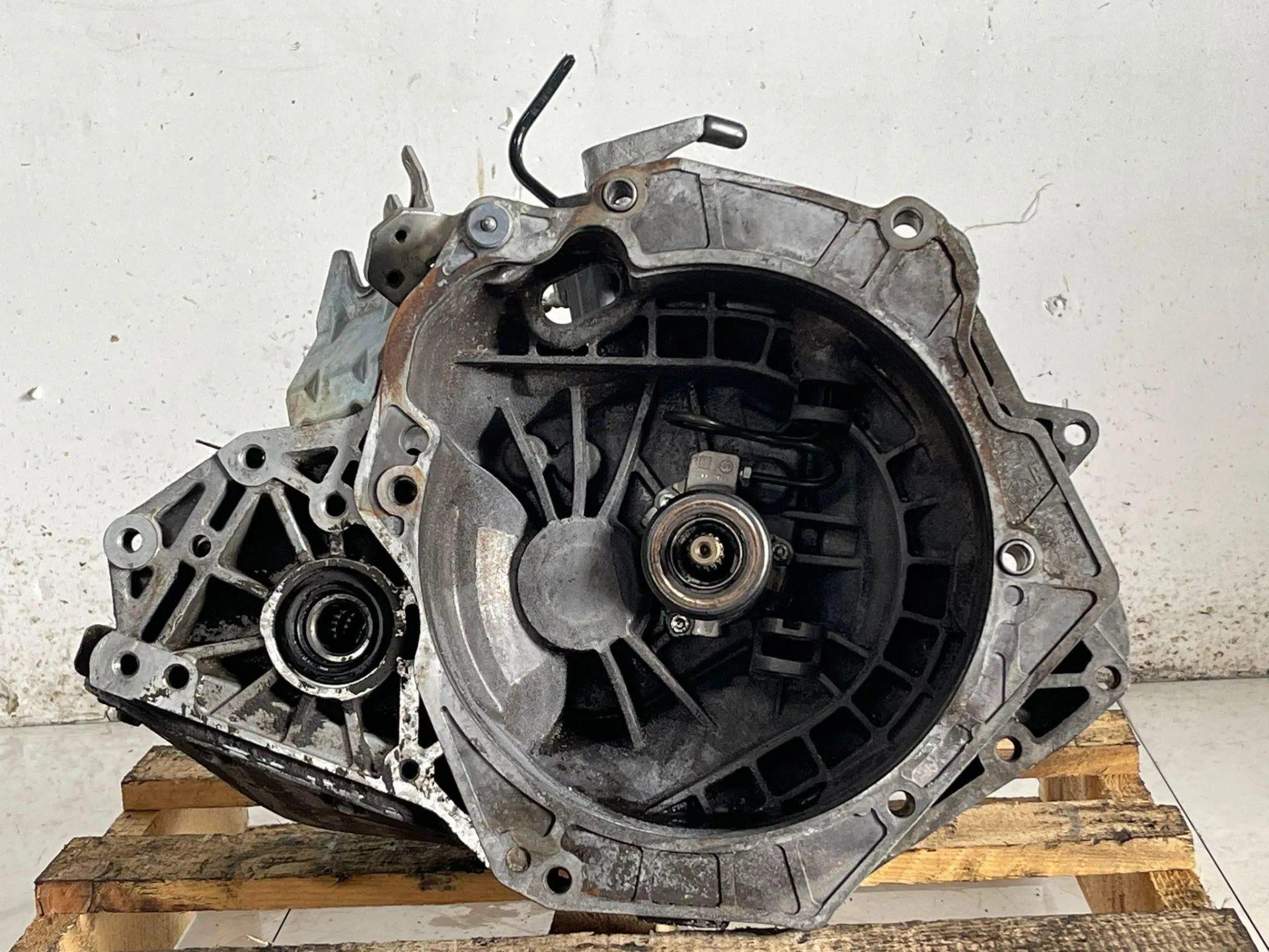 CAMBIO MANUALE COMPLETO con codice 12992510 da OPEL Corsa D 5P 1° Serie con codice motore Z13DT/Z13DT Diesel 1300 (06>)