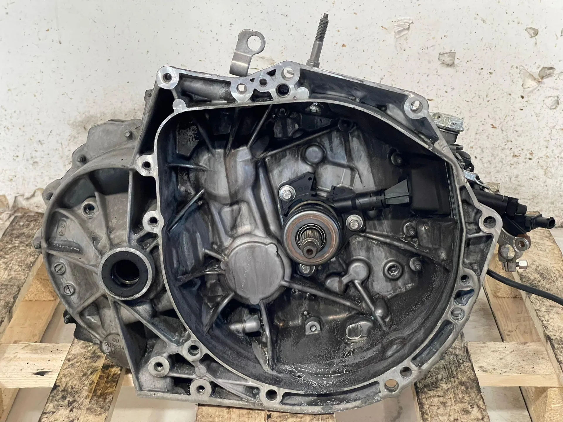 CAMBIO MANUALE COMPLETO con codice con codice motore 9H05 da PEUGEOT 3008 Serie Diesel 1600 (09>16)