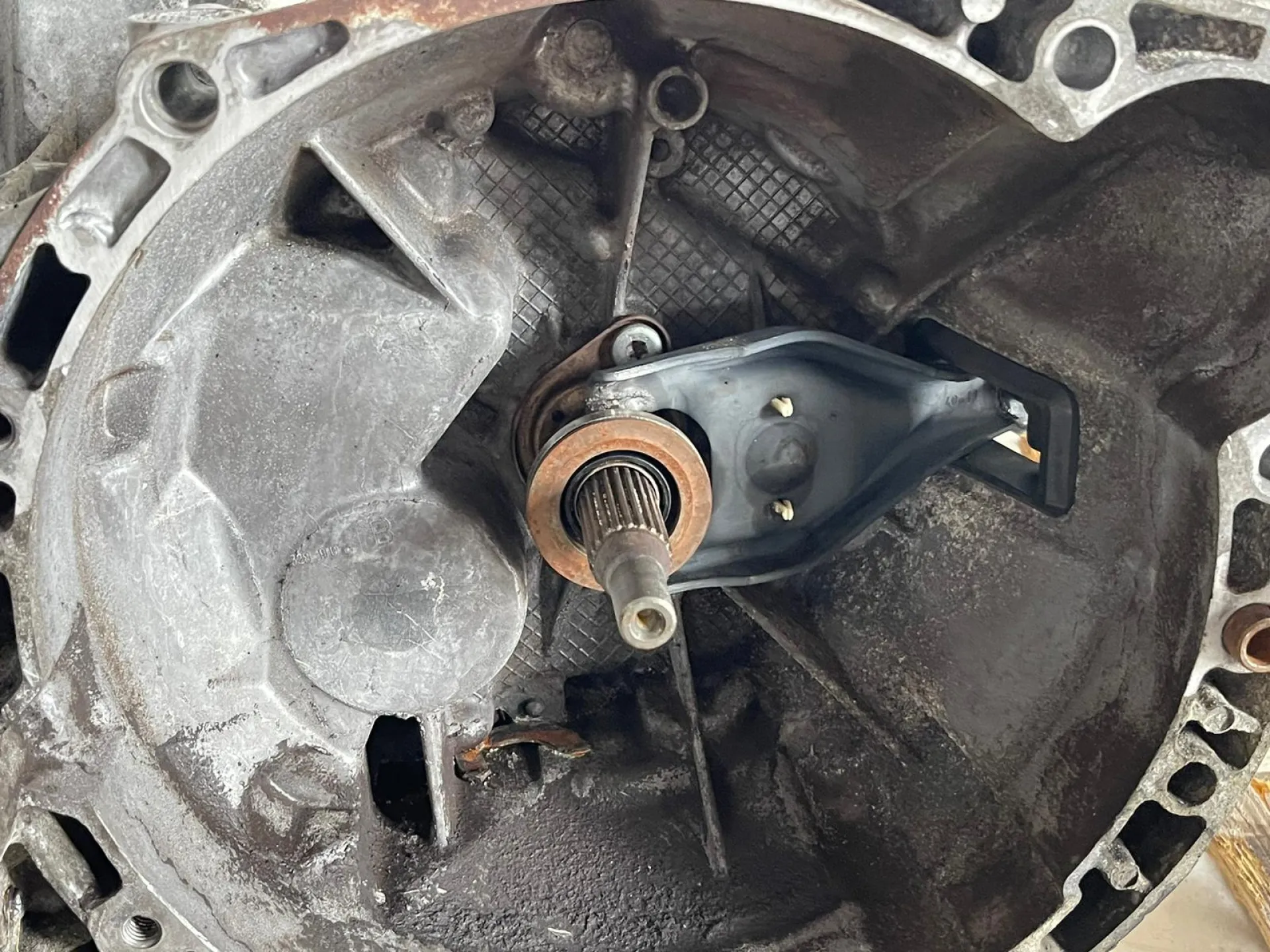 CAMBIO MANUALE COMPLETO con codice 9684581410 da PEUGEOT 5008 1° Serie con codice motore RH02/RH02 Diesel 2000 (09>)